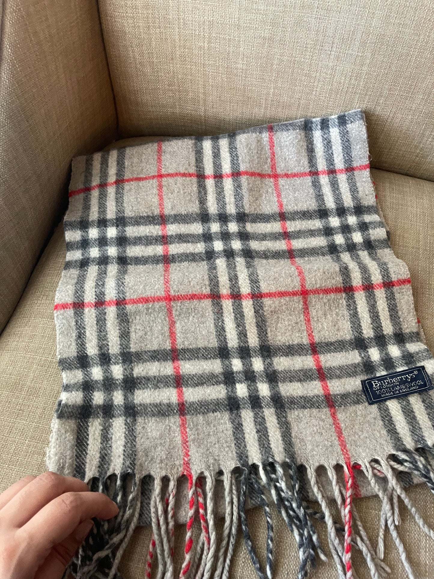 Authentic Burberrys vintage grey nova check scarf