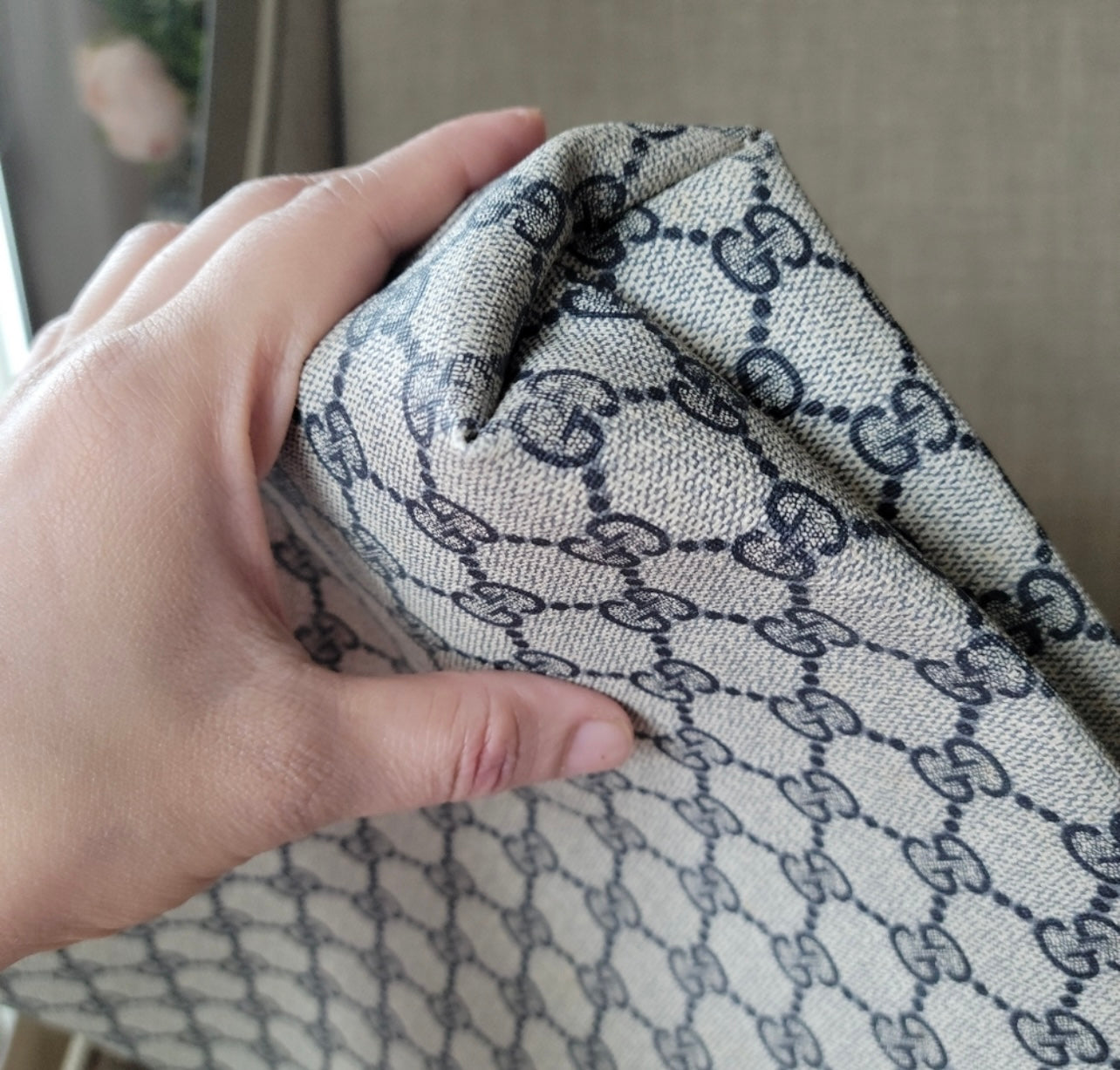 Authentic Gucci vintage web sherry line tote bag