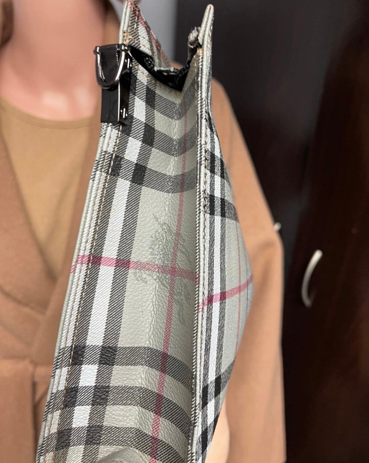 Authentic Burberrys nova check grey clutch