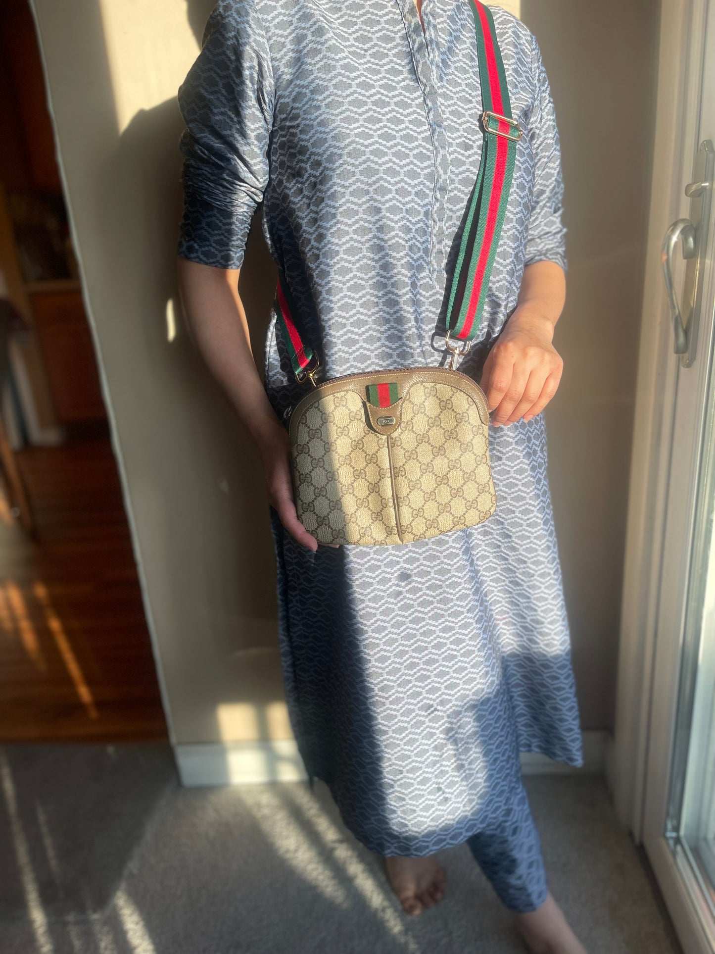 Authentic Gucci vintage crossbody bag