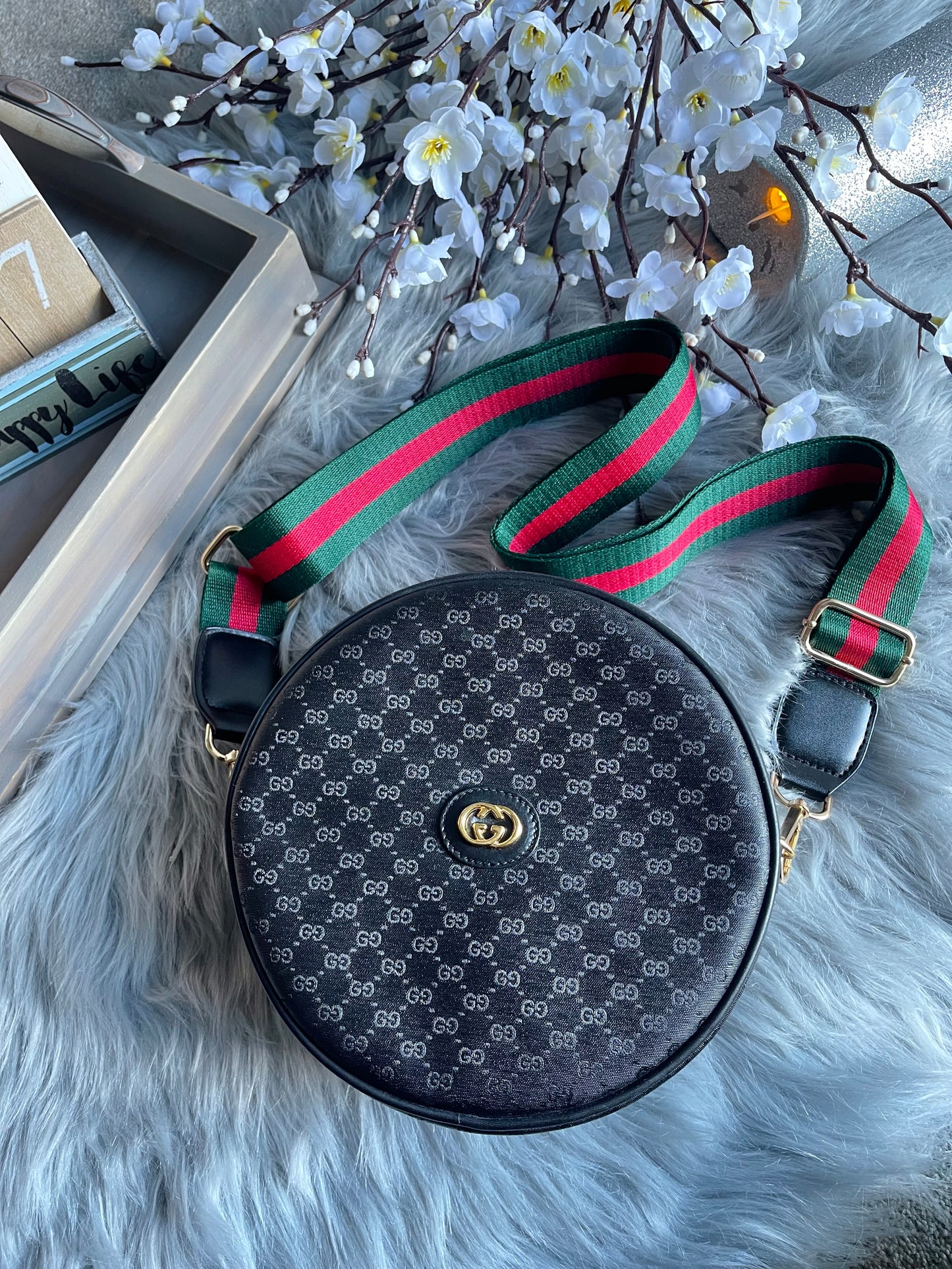 Authentic Gucci vintage GG canvas crossbody bag