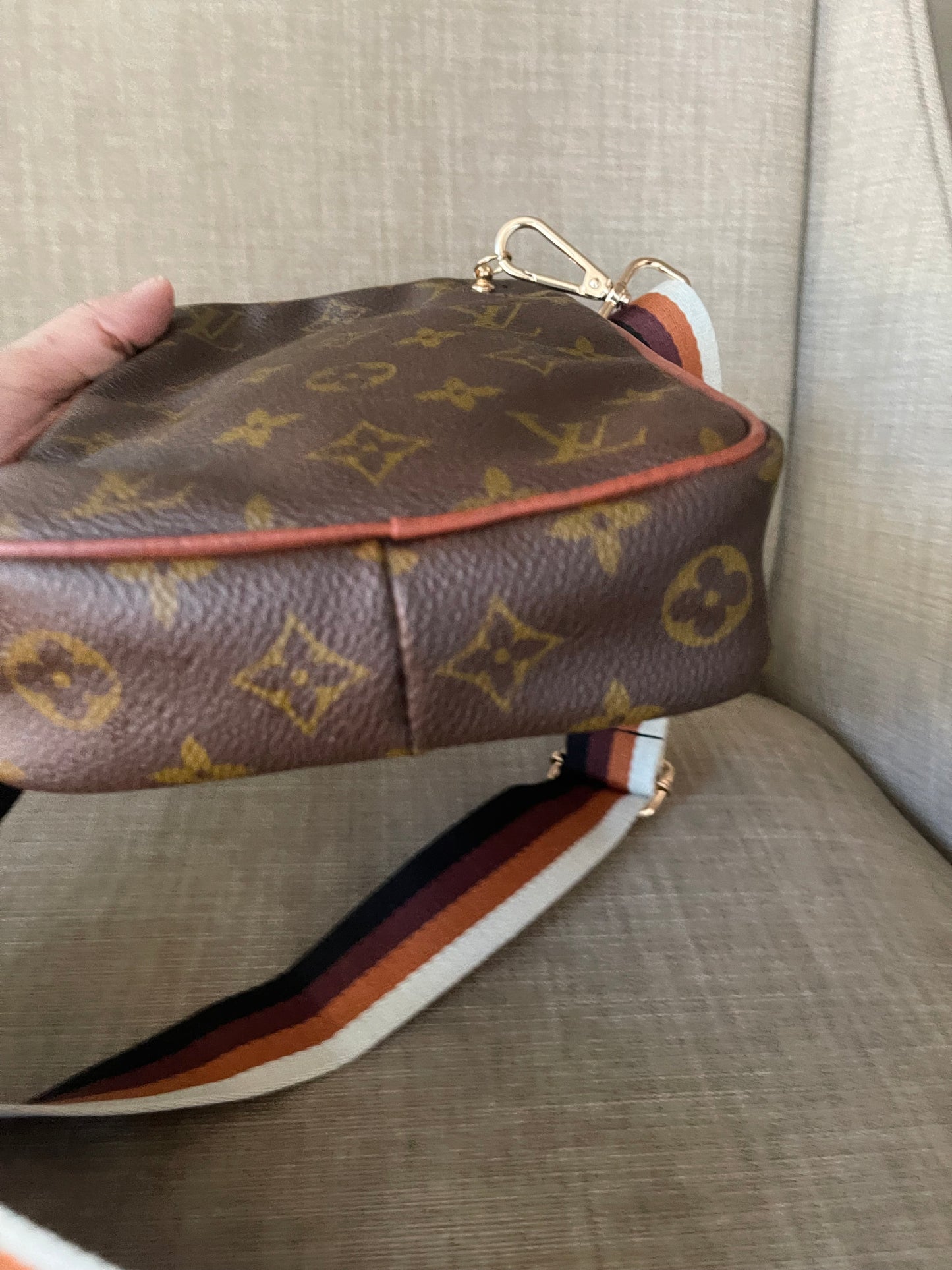 Authentic Louis Vuitton monogram crossbody bag