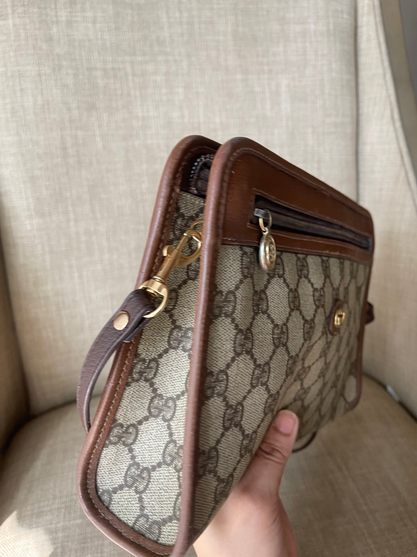 Authentic Gucci GG canvas clutch bag