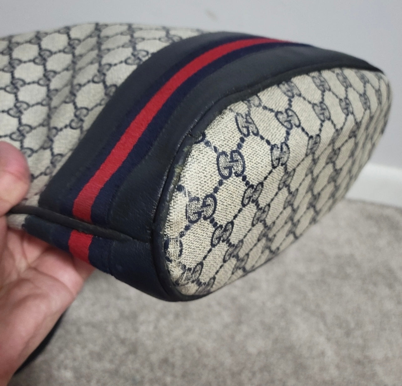 Authentic vintage Gucci web sherry line crossbody bag