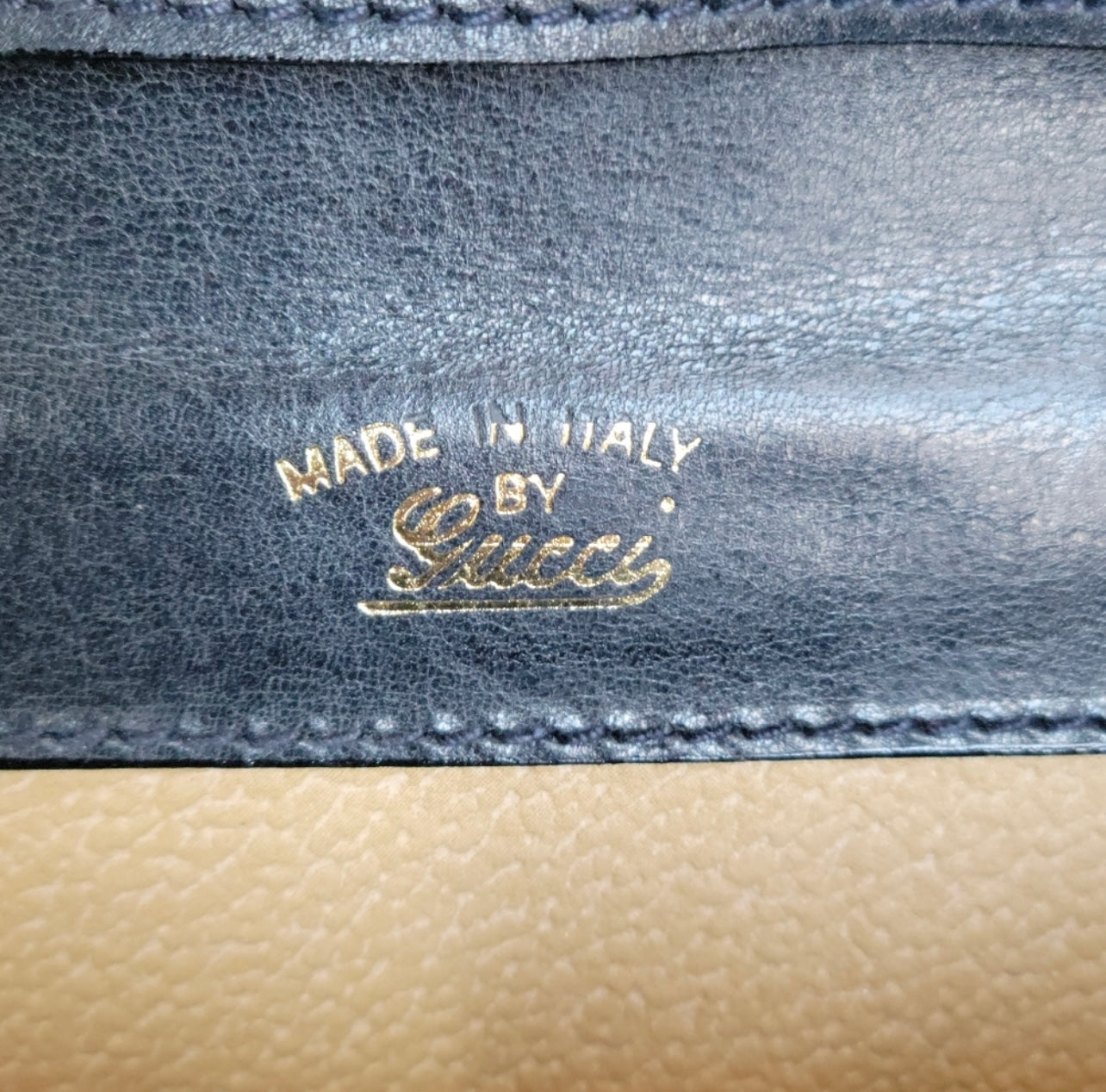 Authentic Gucci vintage crossbody bag