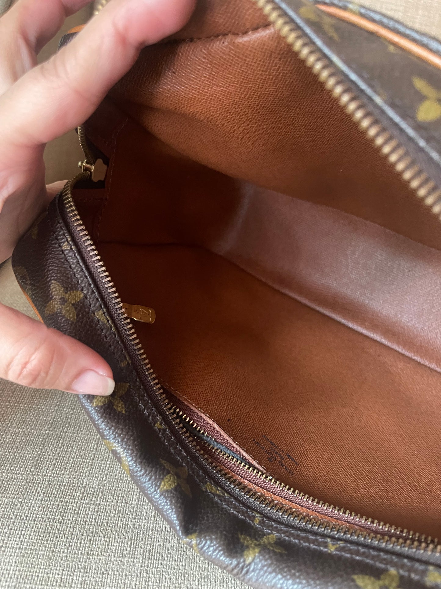 Authentic Louis Vuitton monogram vintage crossbody bag