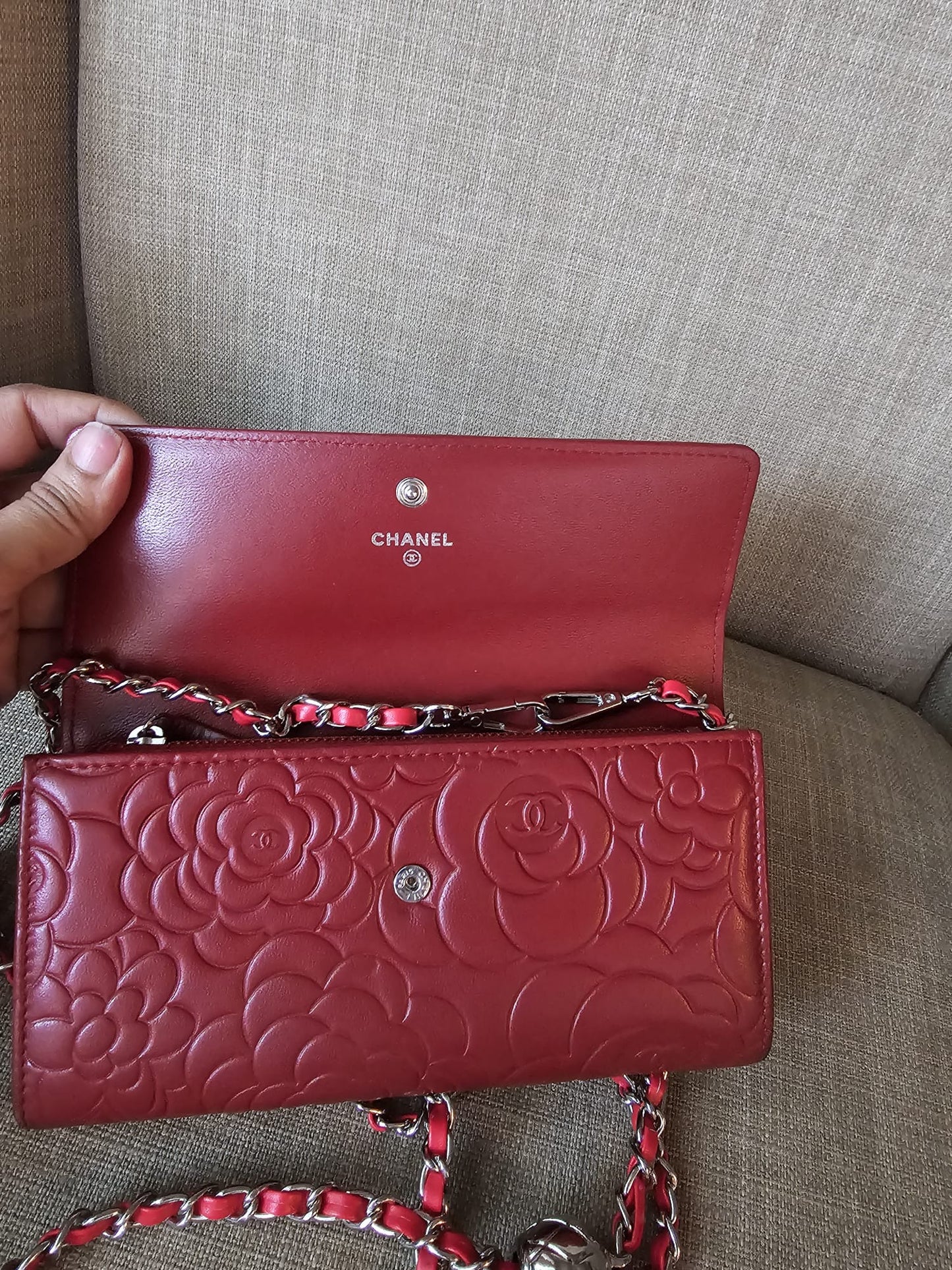 Authentic vintage Chanel bifold wallet on chain