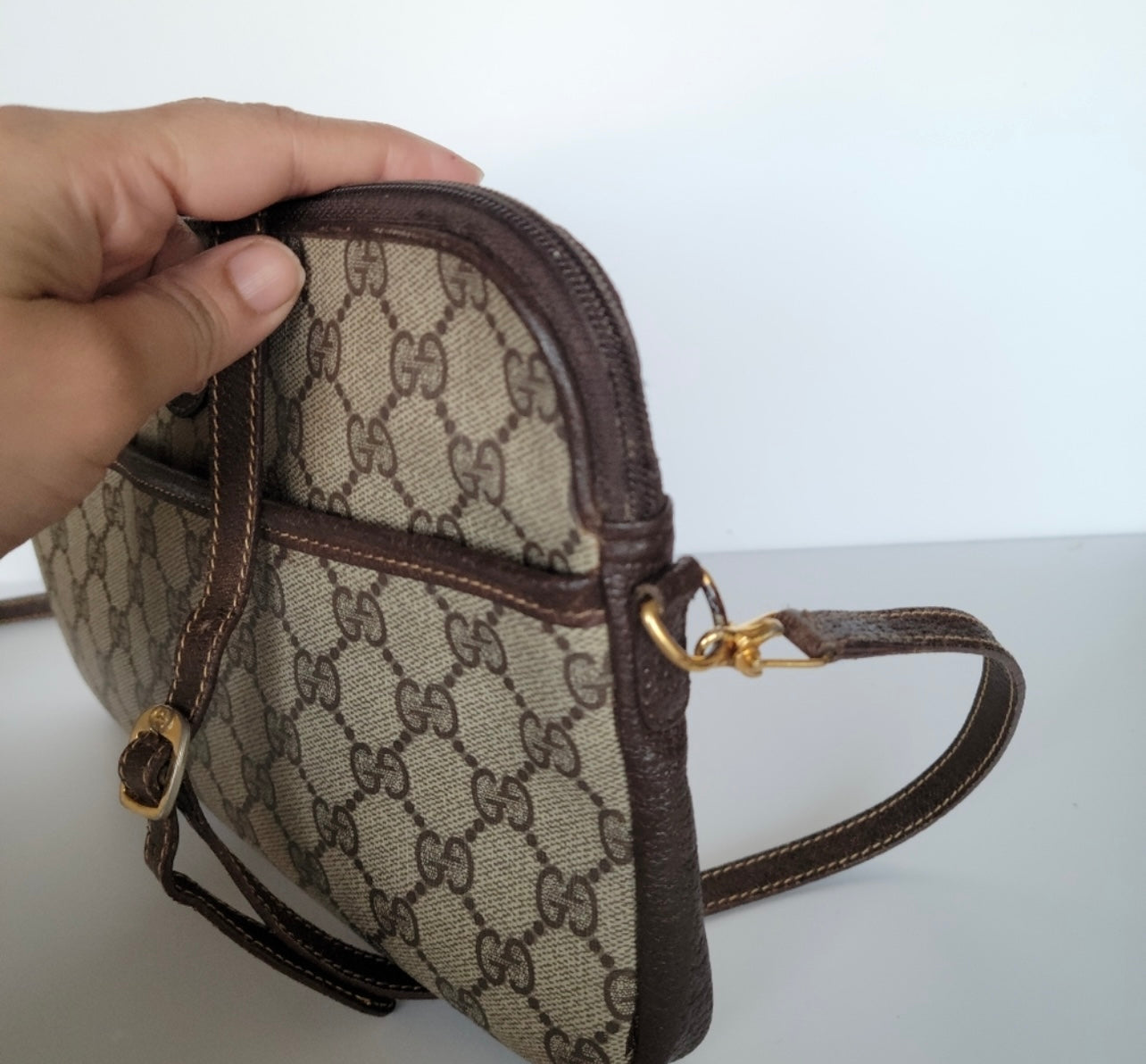 Authentic Gucci vintage crossbody bag