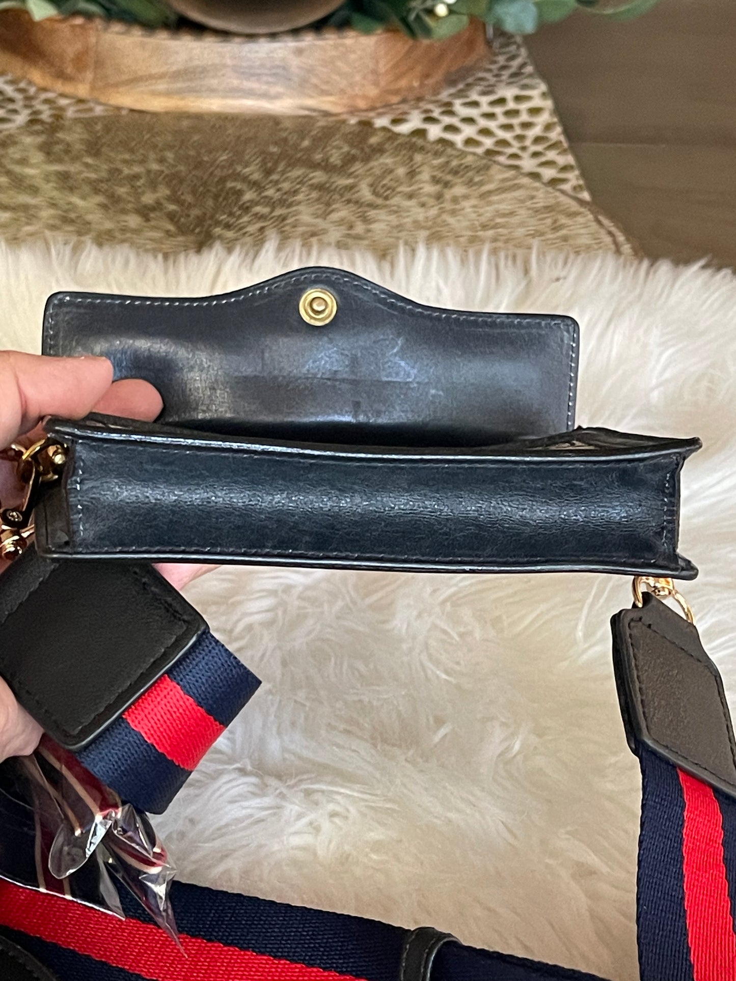 Authentic Gucci vintage web sherry like accessory collection