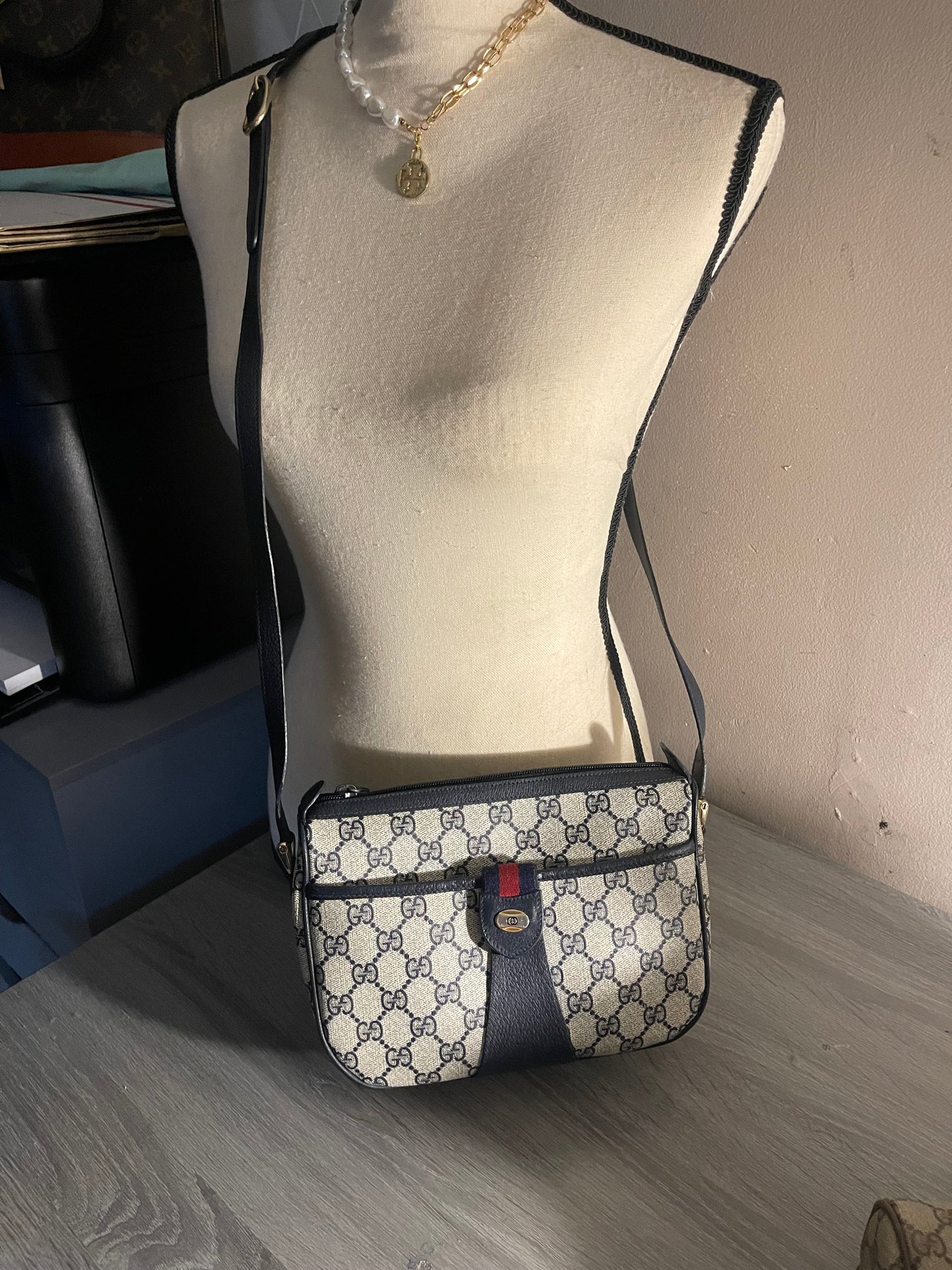 Authentic Gucci vintage web sherry line crossbody bag