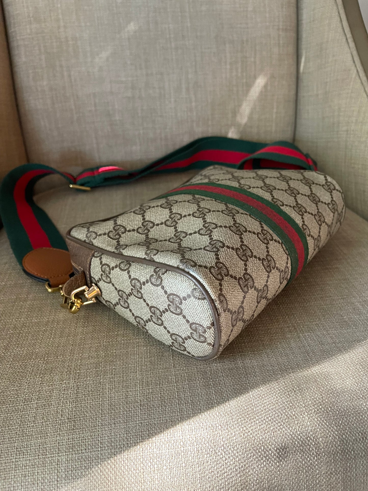 Authentic Gucci vintage web sherry line crossbody bag