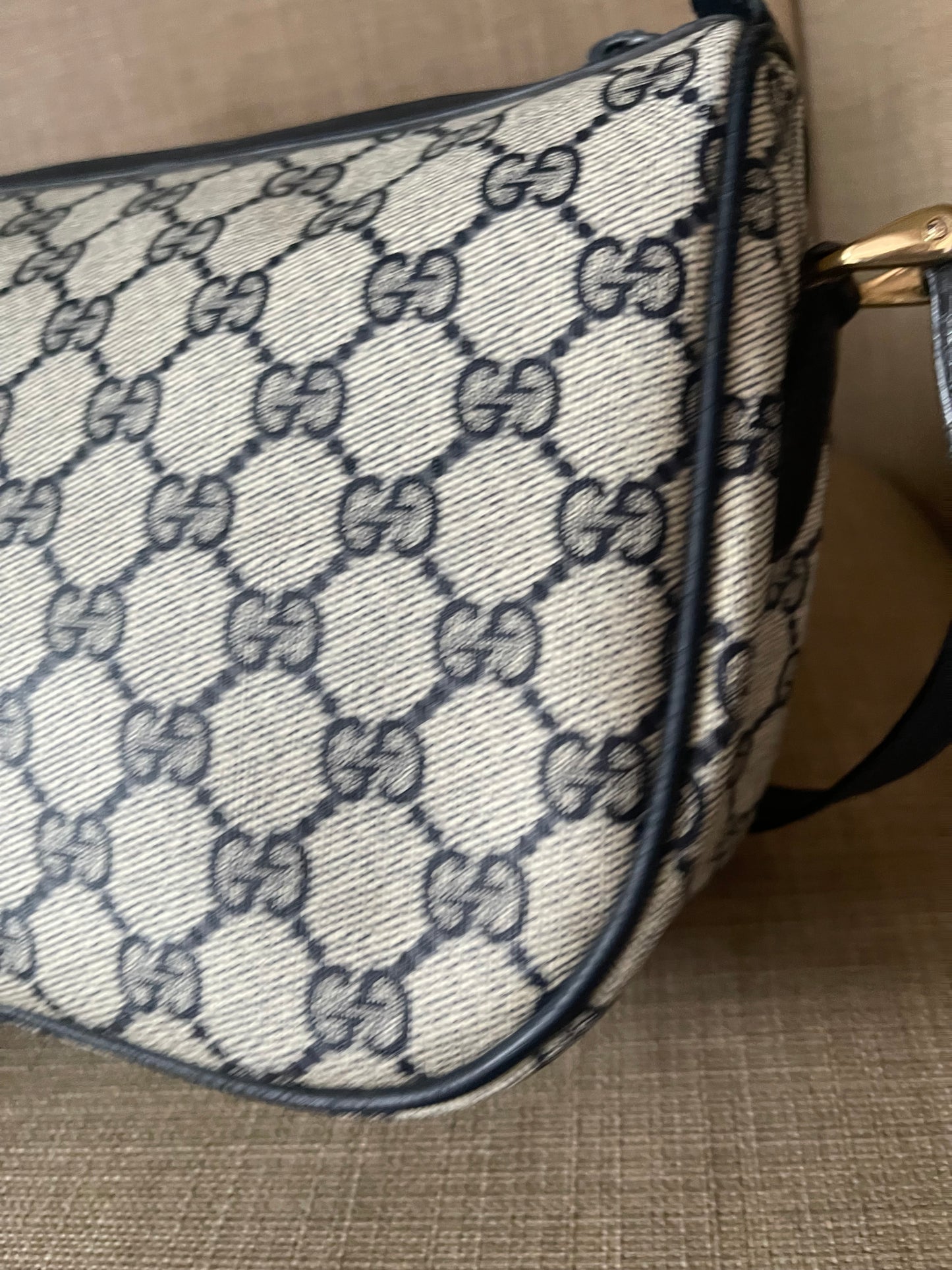 Authentic Gucci vintage web sherry line crossbody bag