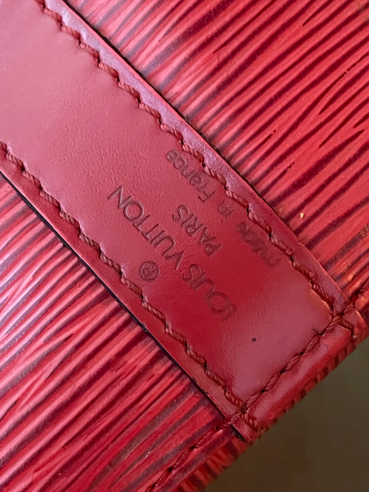 Authentic Louis Vuitton Epi noe shoulder bag red