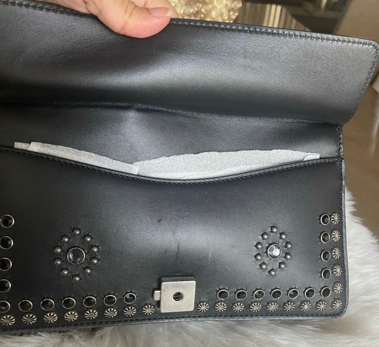 Authentic Gucci Dionysus shoulder bag