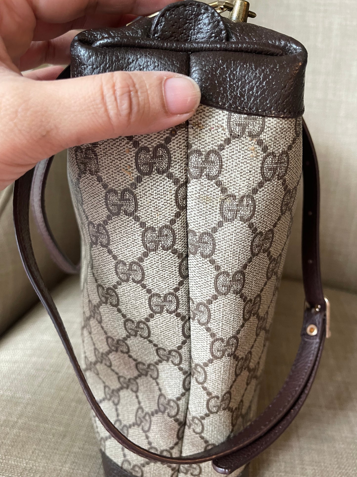 Authentic Gucci vintage gg canvas crossbody bag