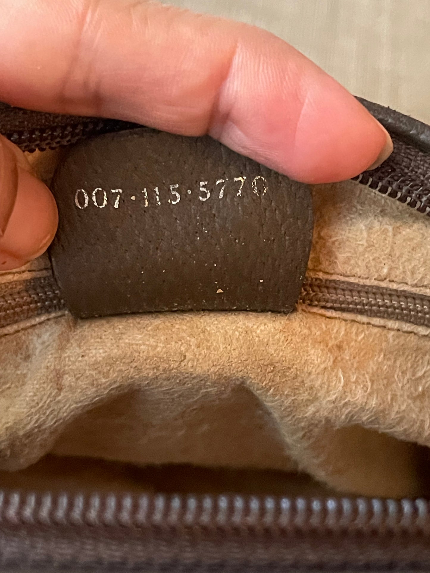 Authentic Gucci vintage crossbody bag