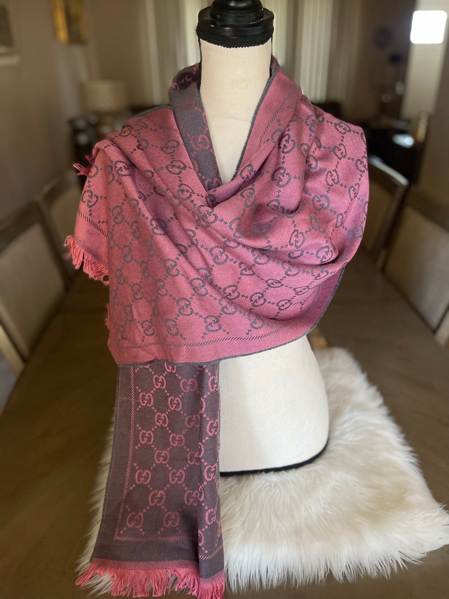 Authentic Gucci vintage scarve