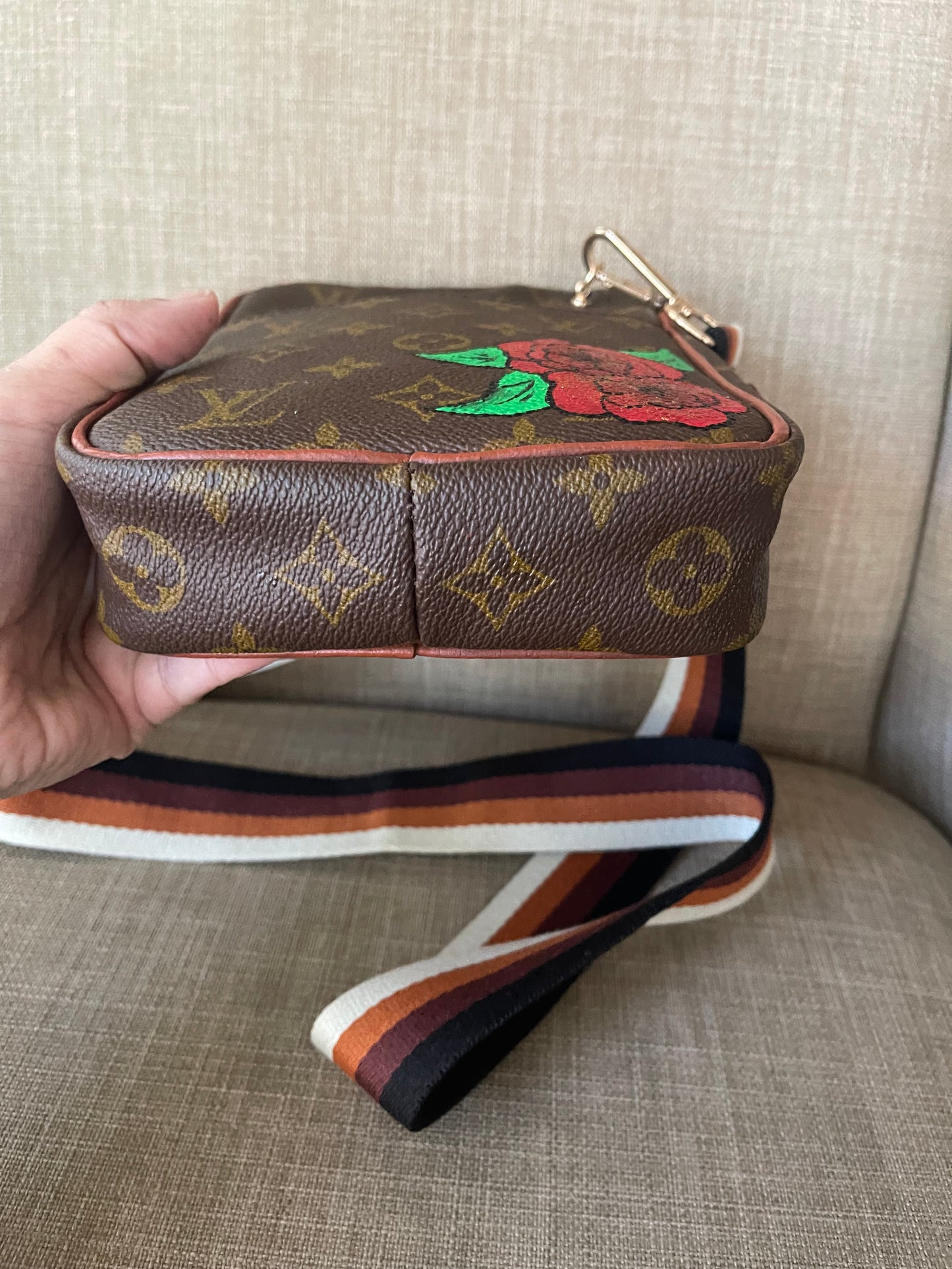 Authentic Louis Vuitton monogram crossbody bag