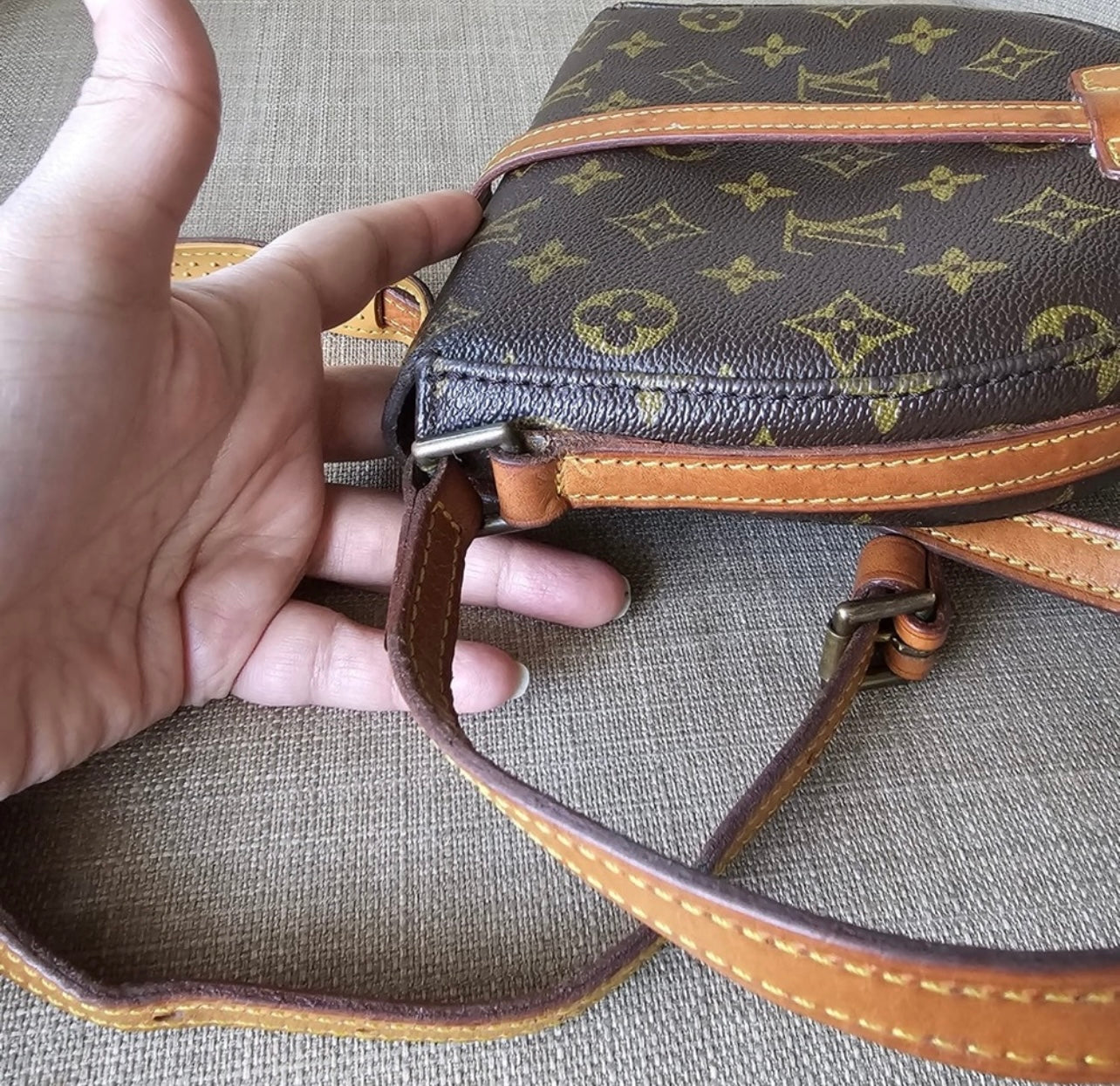 Authentic Louis Vuitton vintage crossbody bag