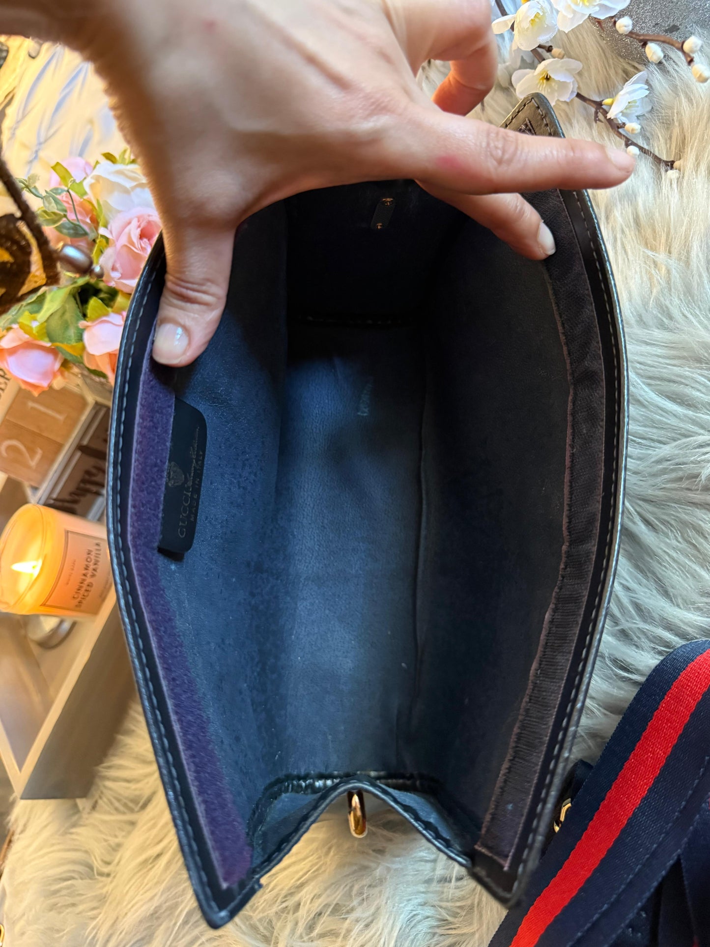 Authentic vintage Gucci GG canvas crossbody bag