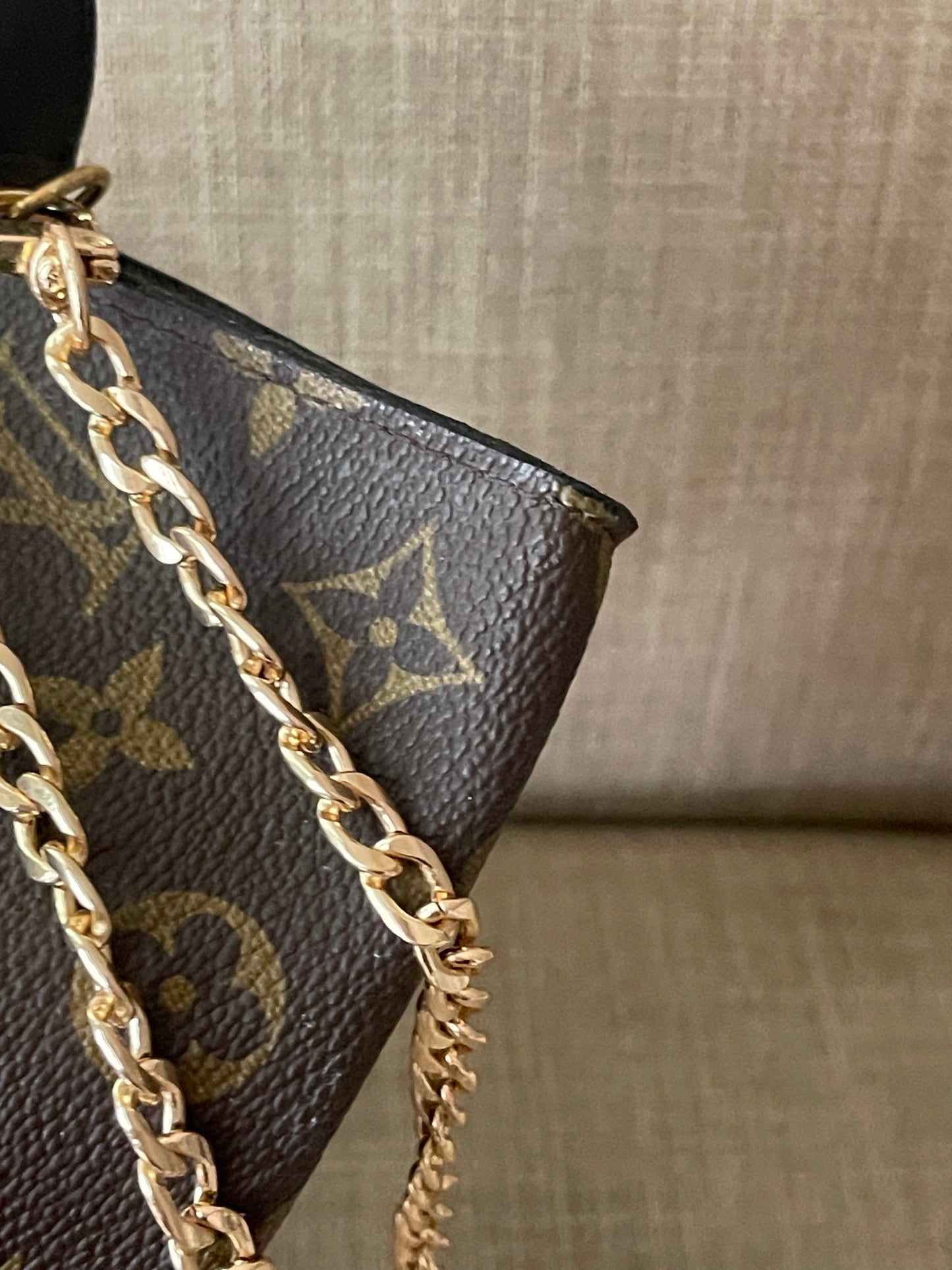 Authentic Louis Vuitton accessory pouch