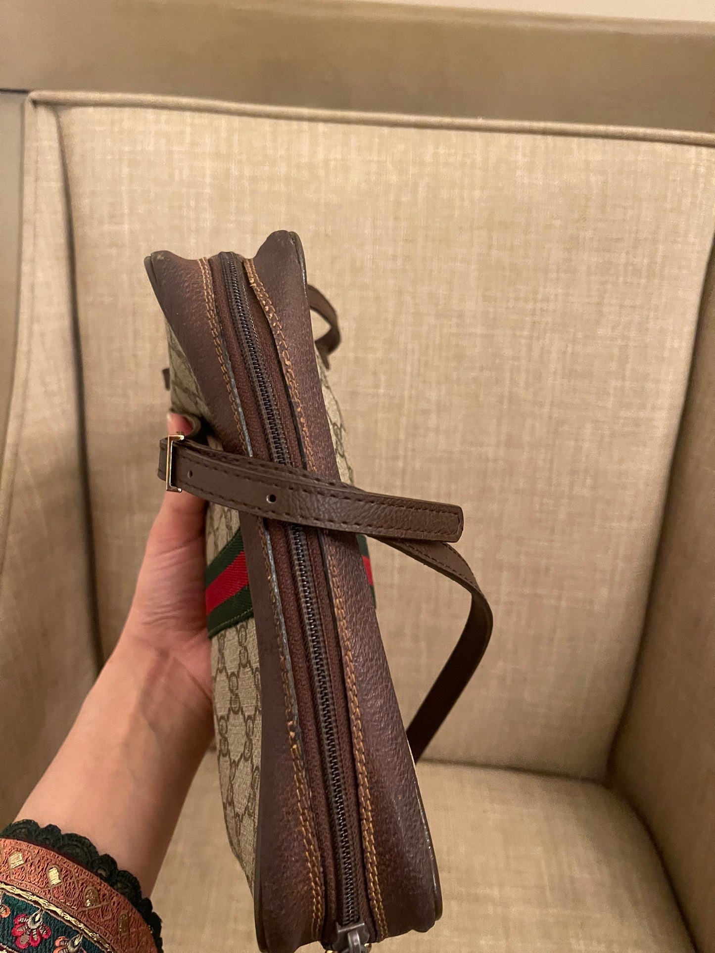 Authentic vintage Gucci crossbody bad
