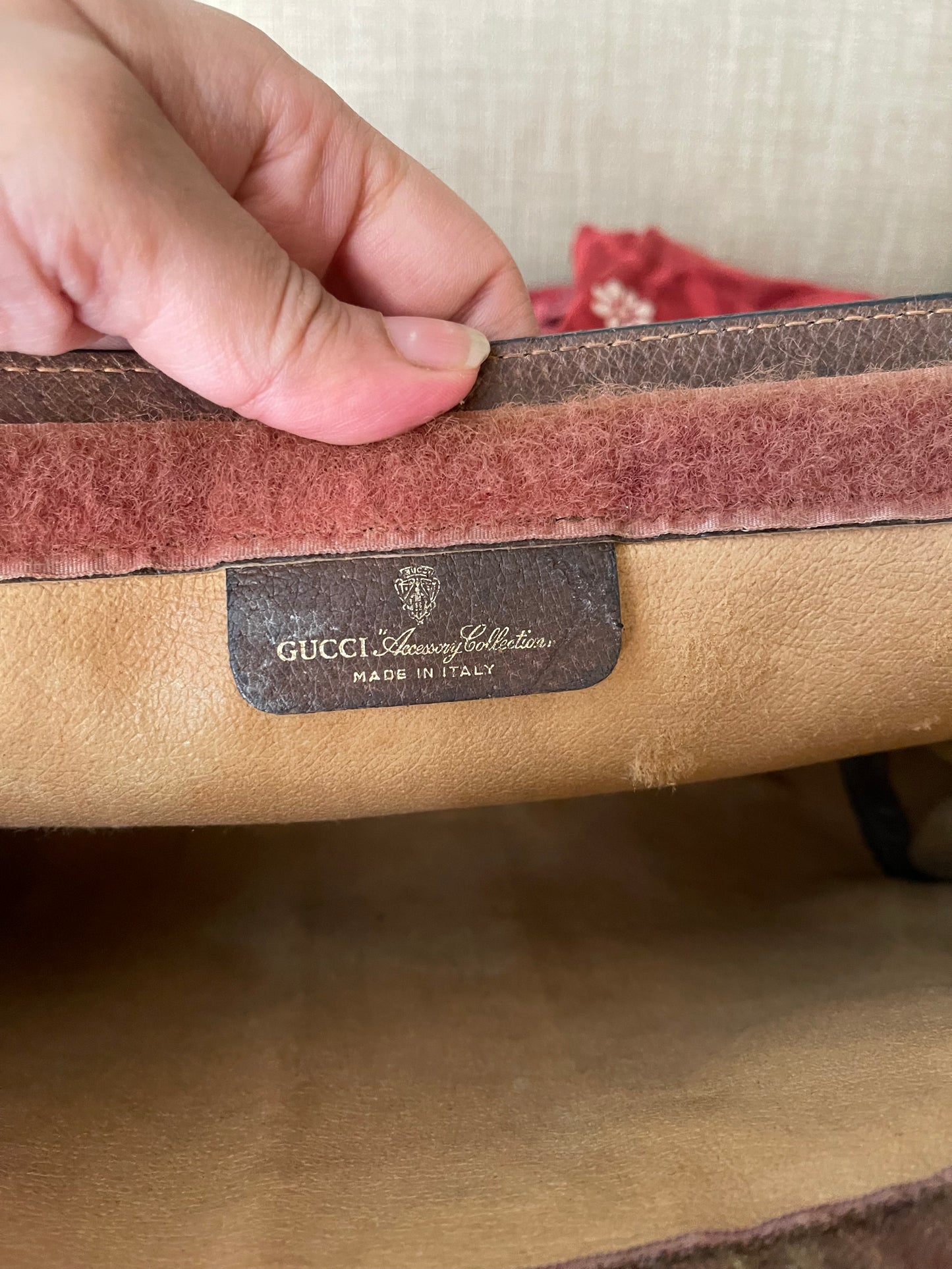Authentic Gucci vintage web sherry line clutch crossbody