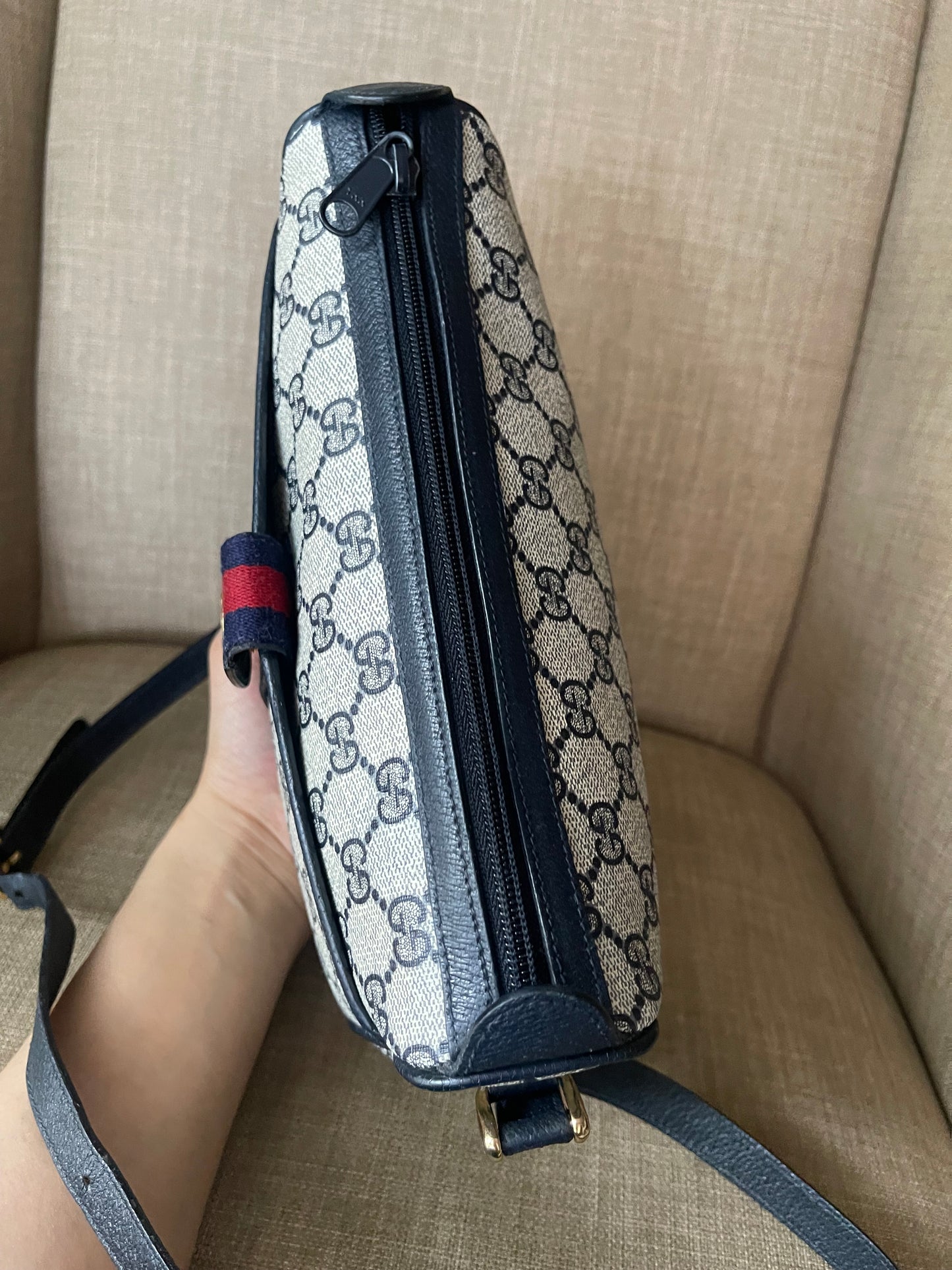 Authentic Gucci vintage web sherry line crossbody bag