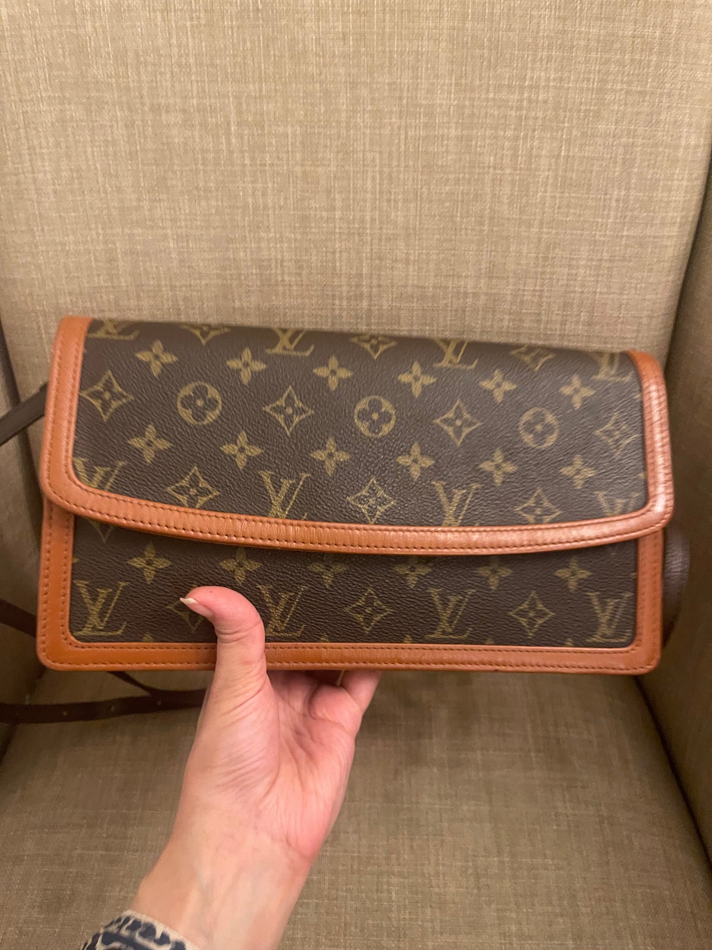 Authentic Louis Vuitton vintage dame clutch bag