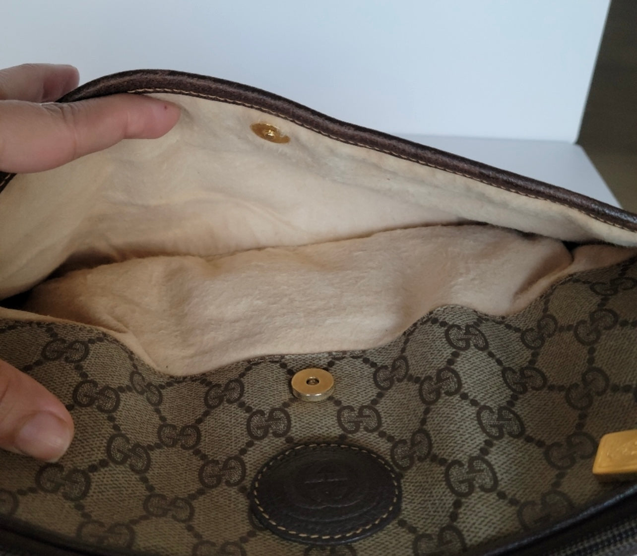Authentic Gucci vintage crossbody bag