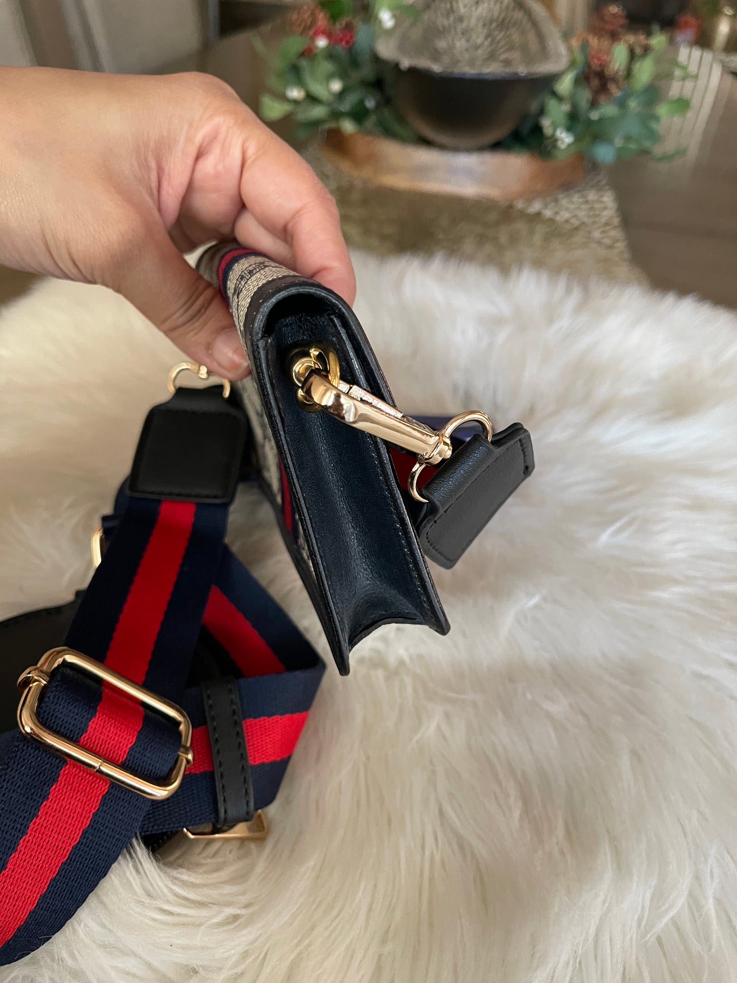 Authentic Gucci vintage web sherry like accessory collection