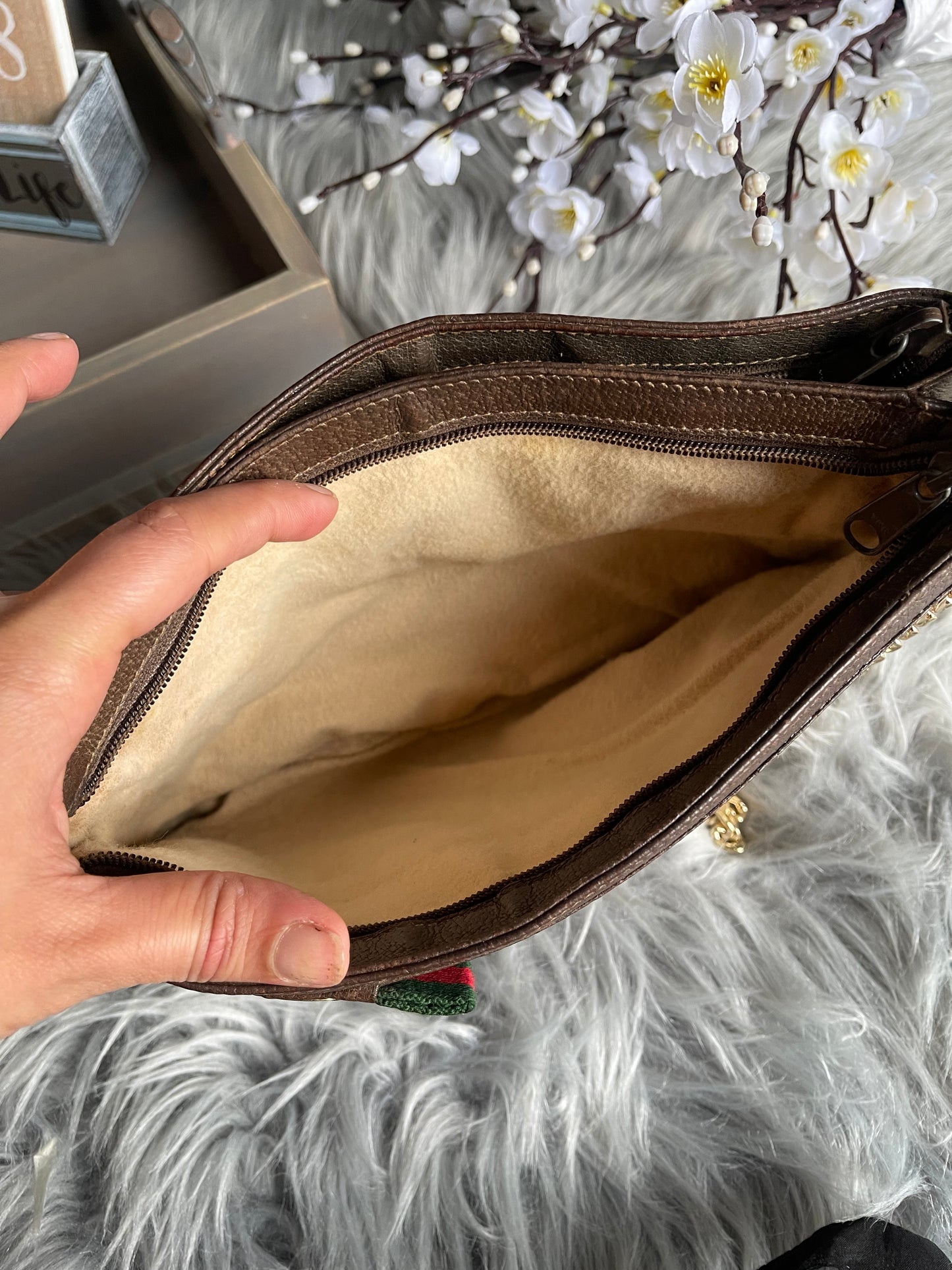 Authentic Gucci vintage crossbody bag