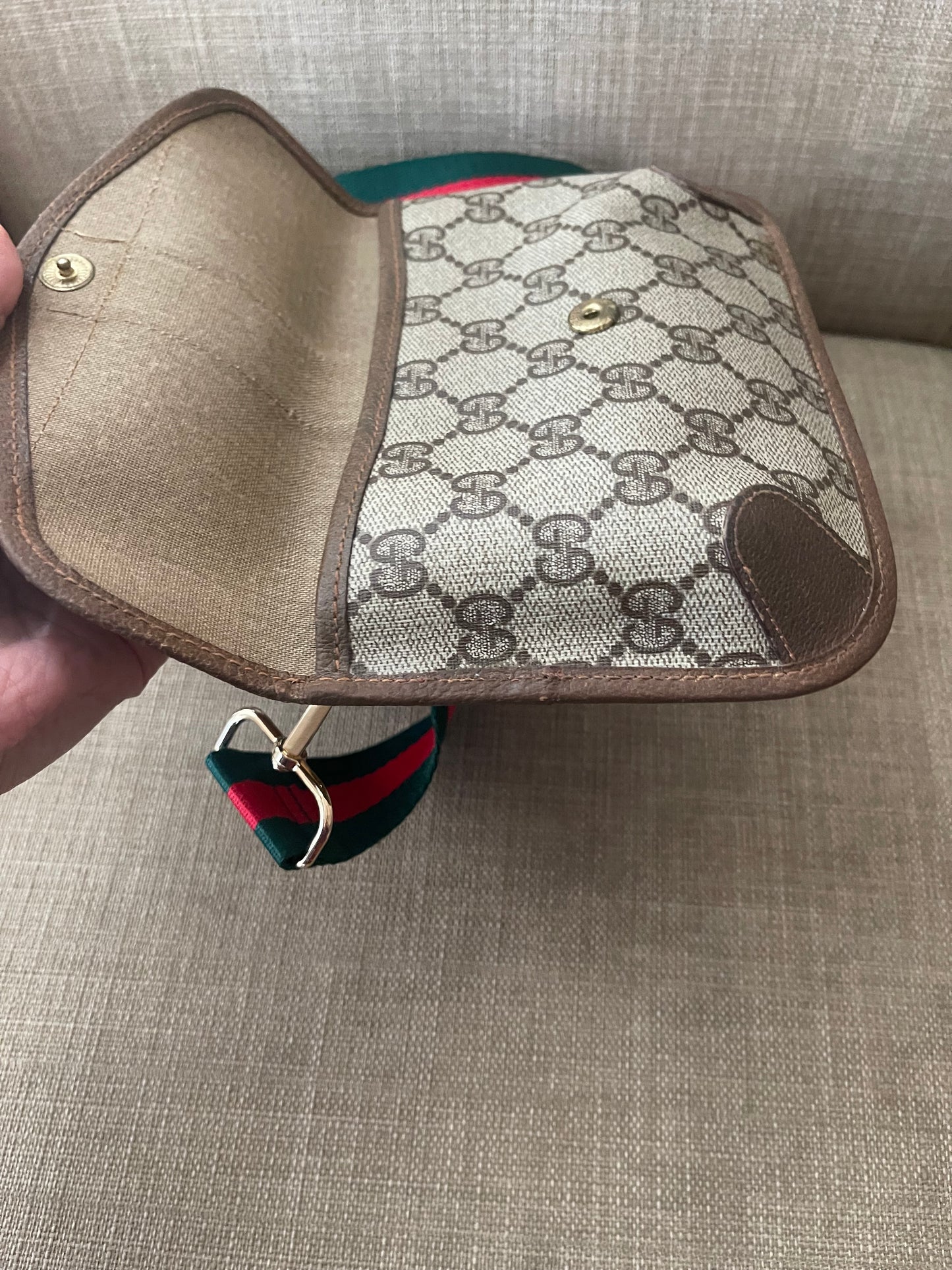 Authentic Gucci vintage web sherry line clutch crossbody bag
