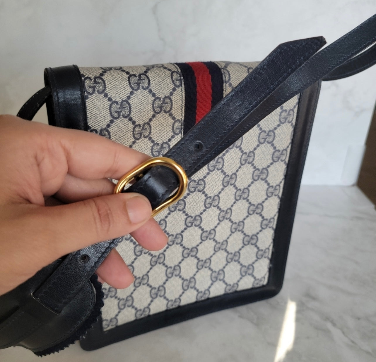 Authentic Gucci vintage crossbody bag