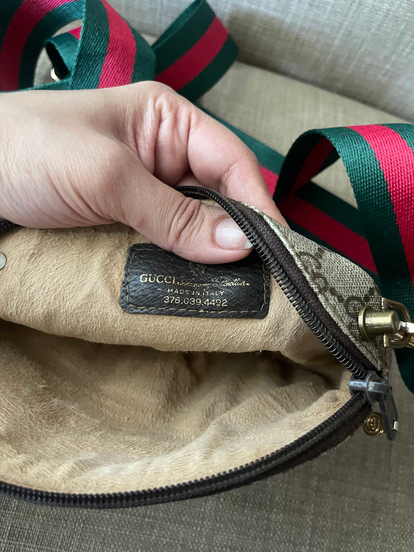 Authentic Gucci vintage GG canvas clutch crossbody bag