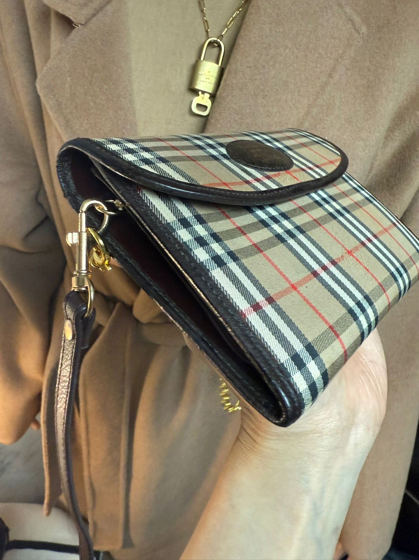 Authentic vintage Burberrys nova check clutch bag