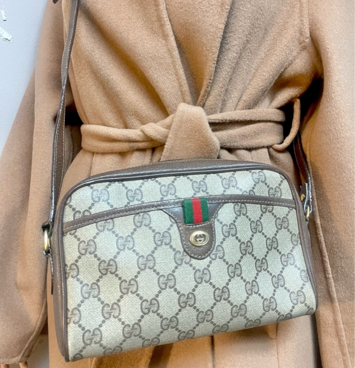 Authentic Gucci vintage crossbody bag