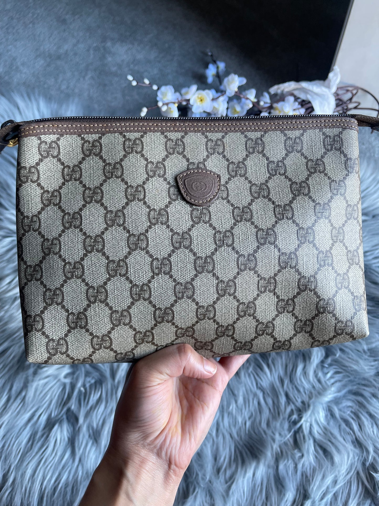 Authentic Gucci vintage GG canvas crossbody bag