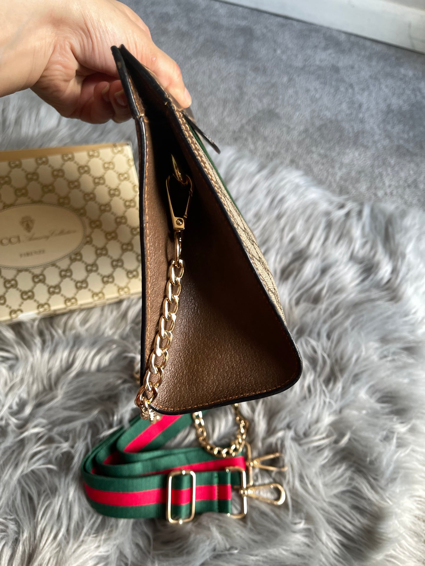 Authentic vintage Gucci web sherry line clutch crossbody bag
