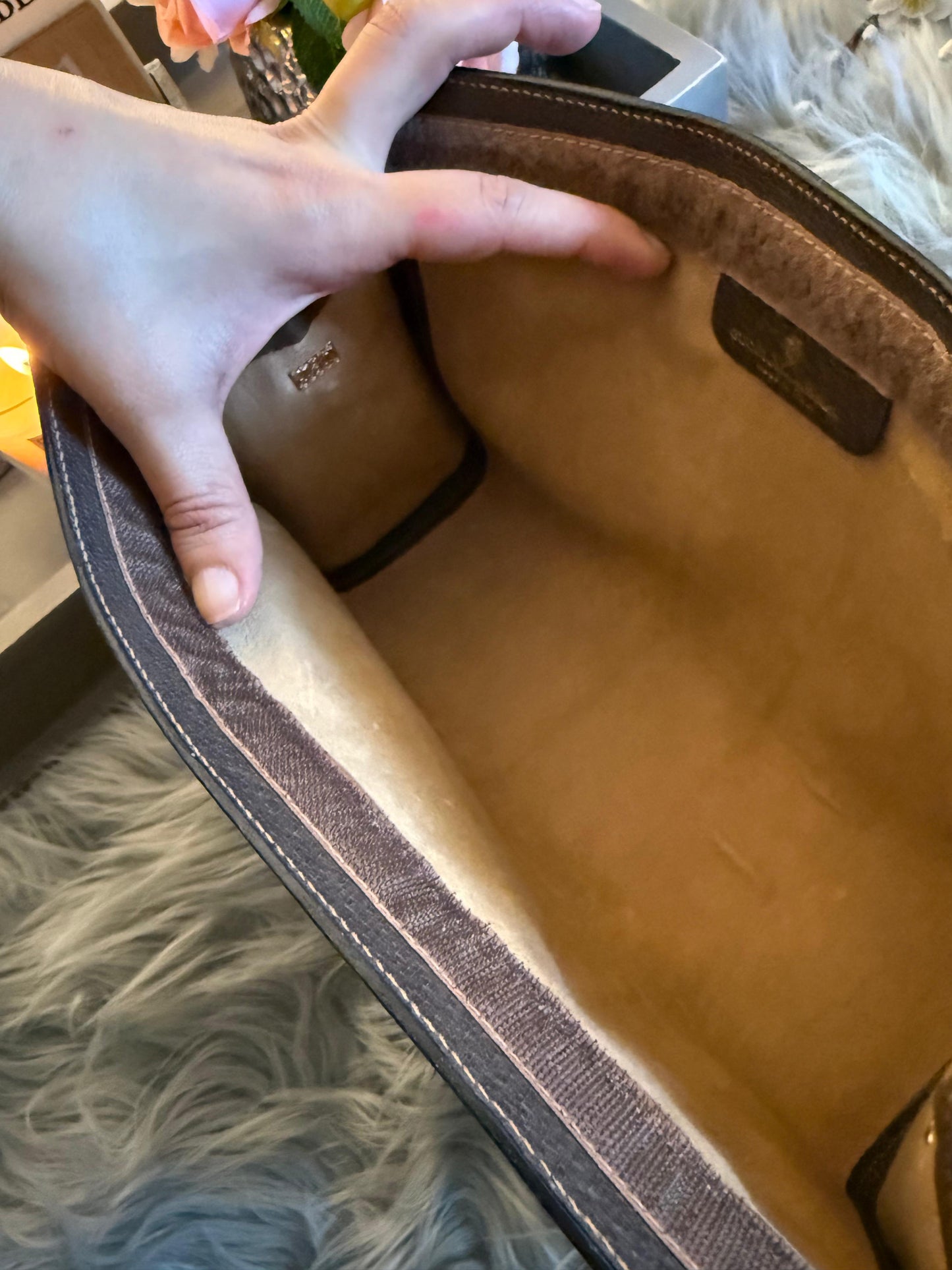 Authentic Gucci vintage web sherry line clutch bag