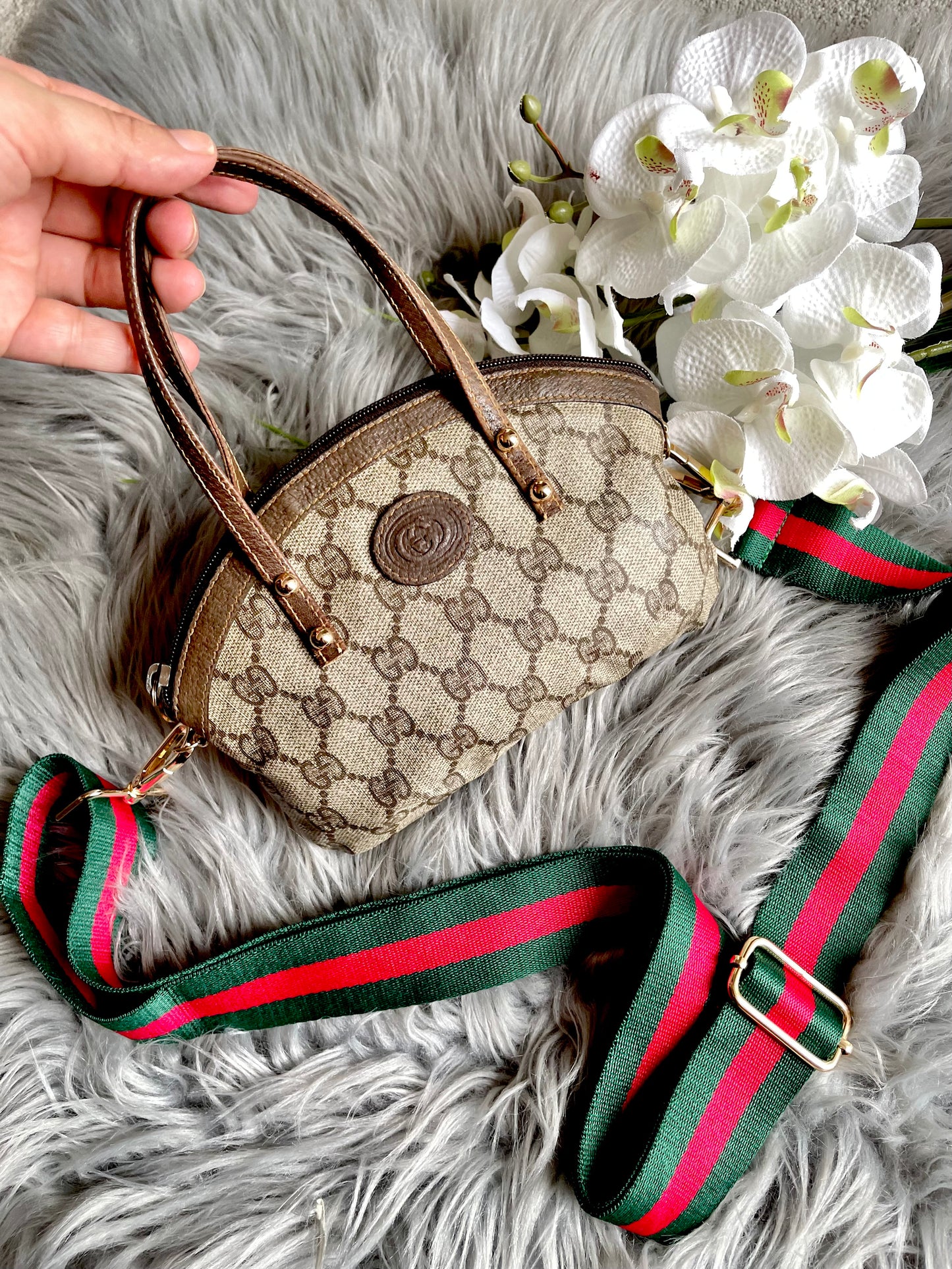 Authentic Gucci vintage GG canvas crossbody bag
