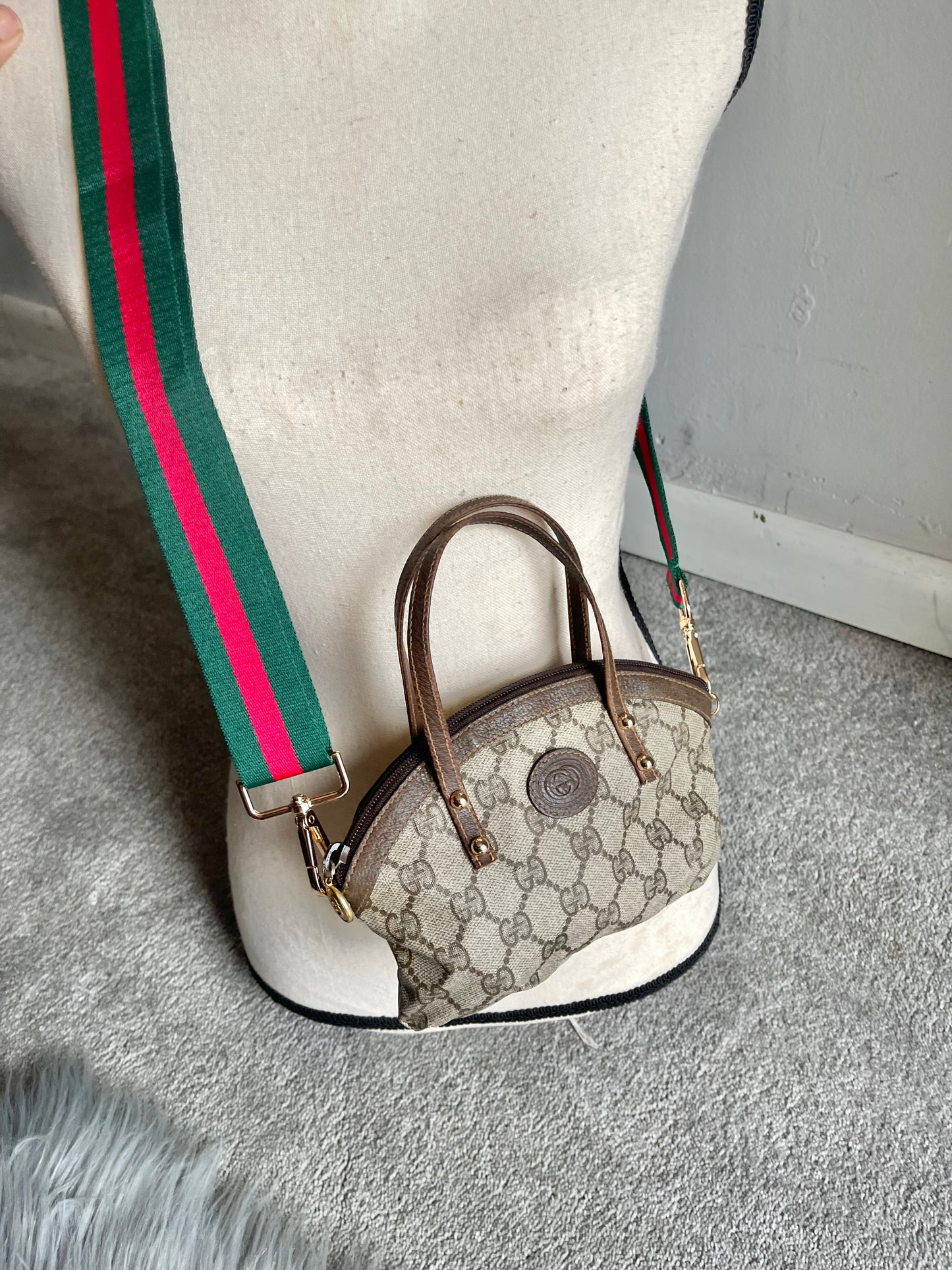 Authentic Gucci vintage GG canvas crossbody bag