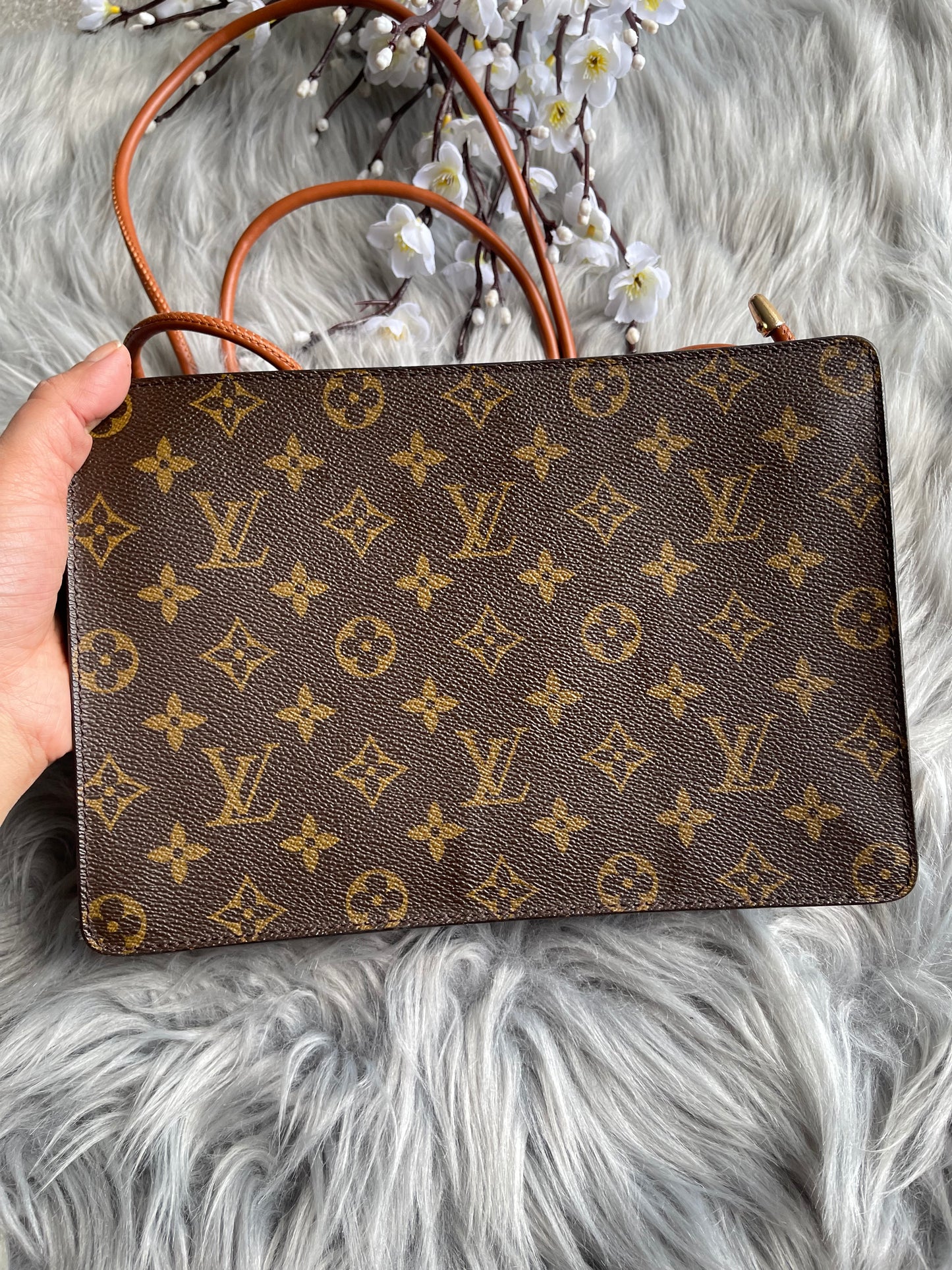 Authentic Louis Vuitton monogram clutch bag