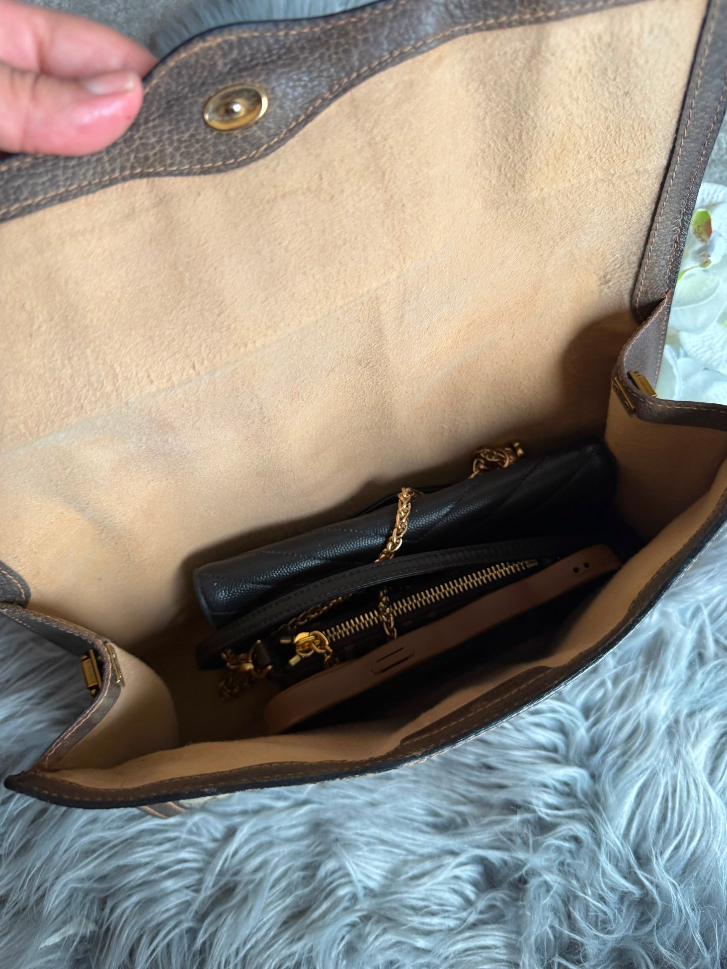 Authentic Gucci vintage web sherry line clutch bag