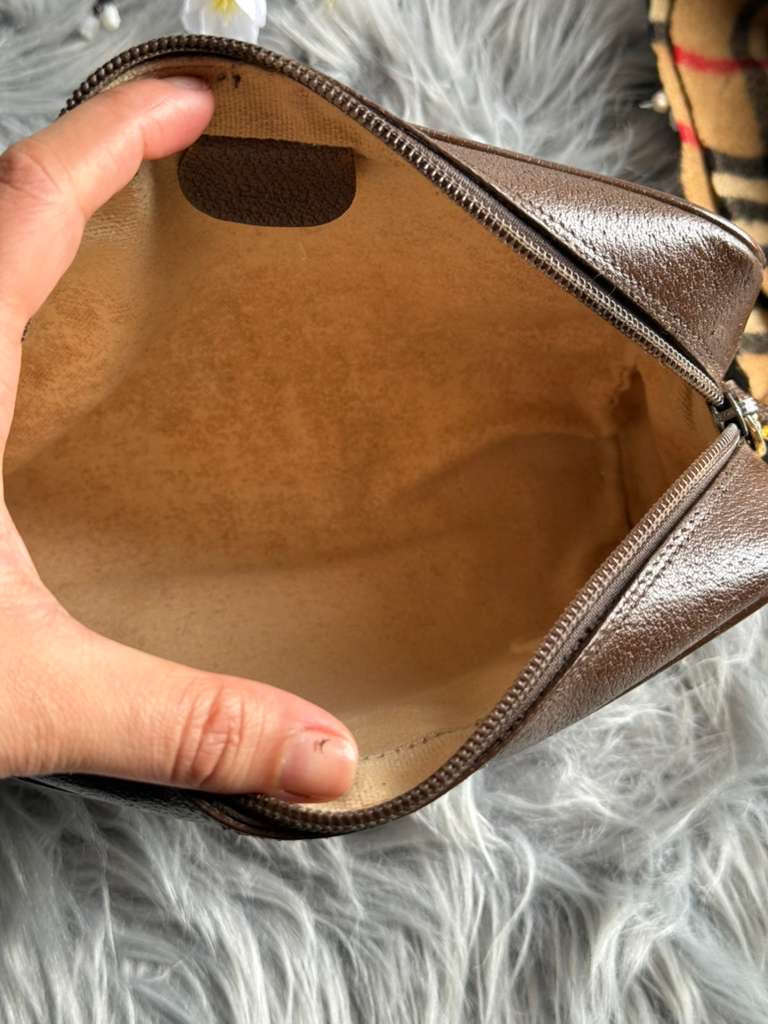 Authentic Gucci vintage web sherry line crossbody