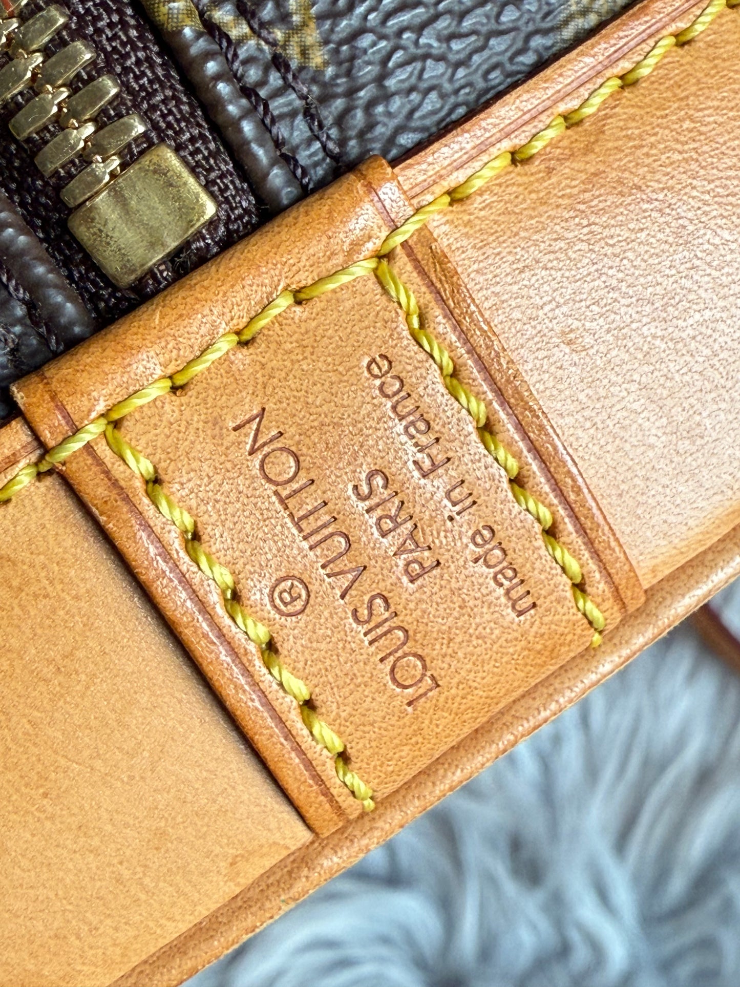 Authentic Louis Vuitton Alma pm satchel