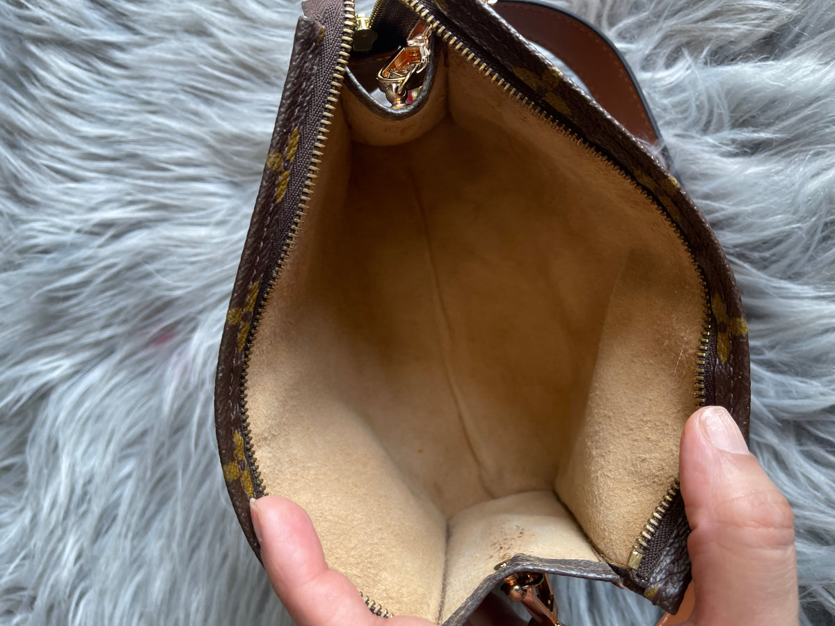 Authentic Louis Vuitton monogram pouch
