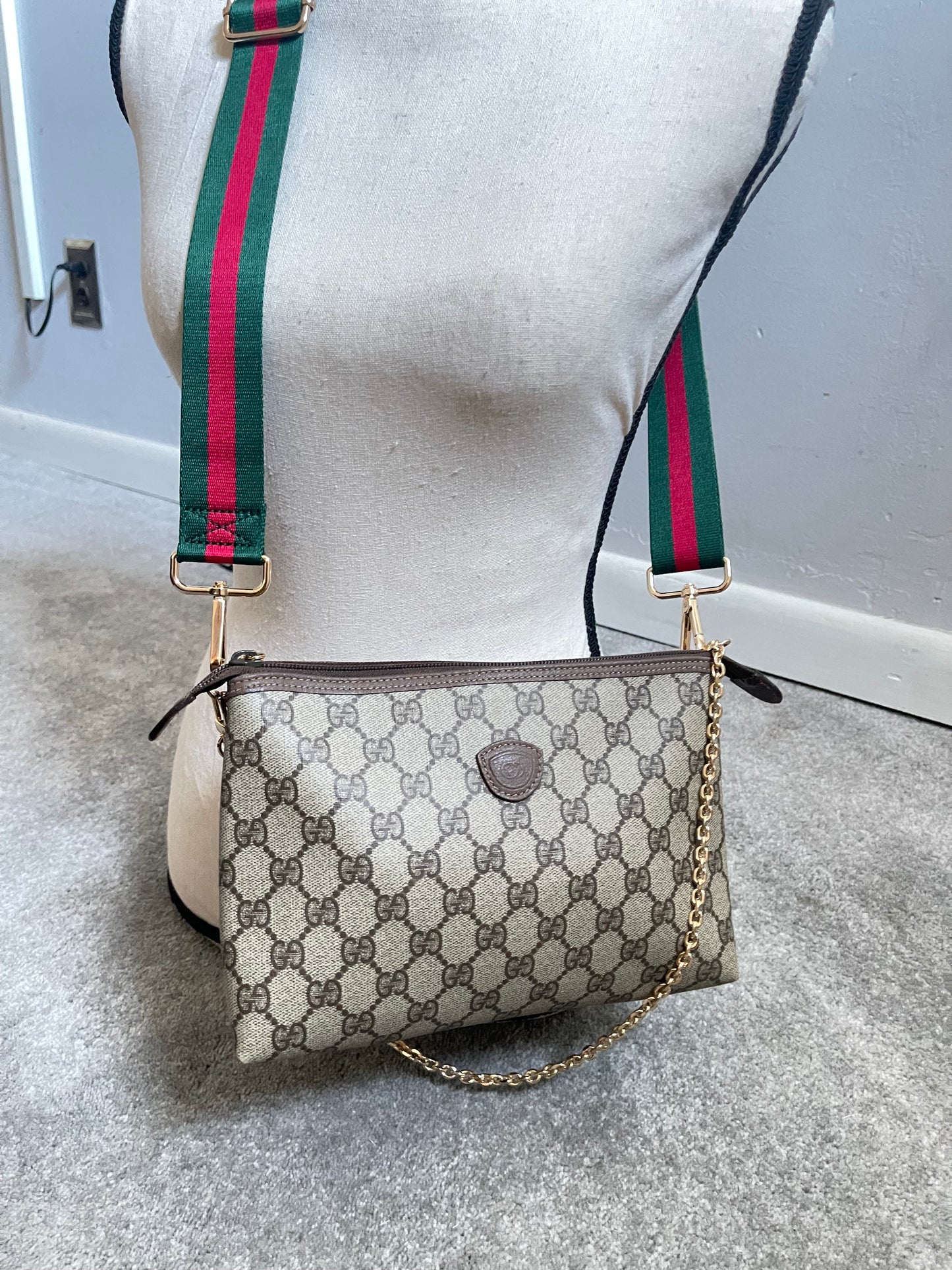Authentic Gucci vintage GG canvas crossbody bag