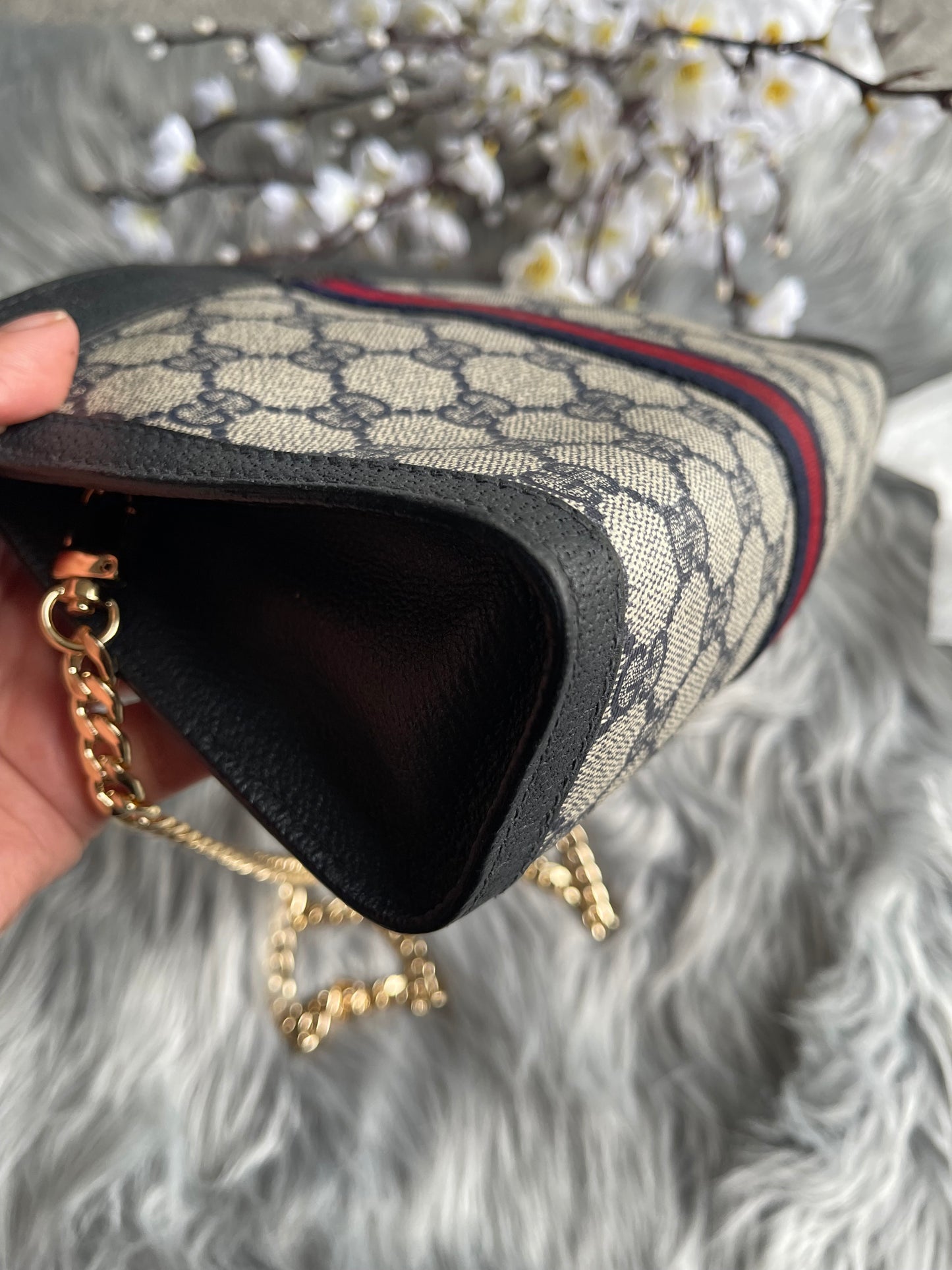 Authentic Gucci vintage crossbody bag