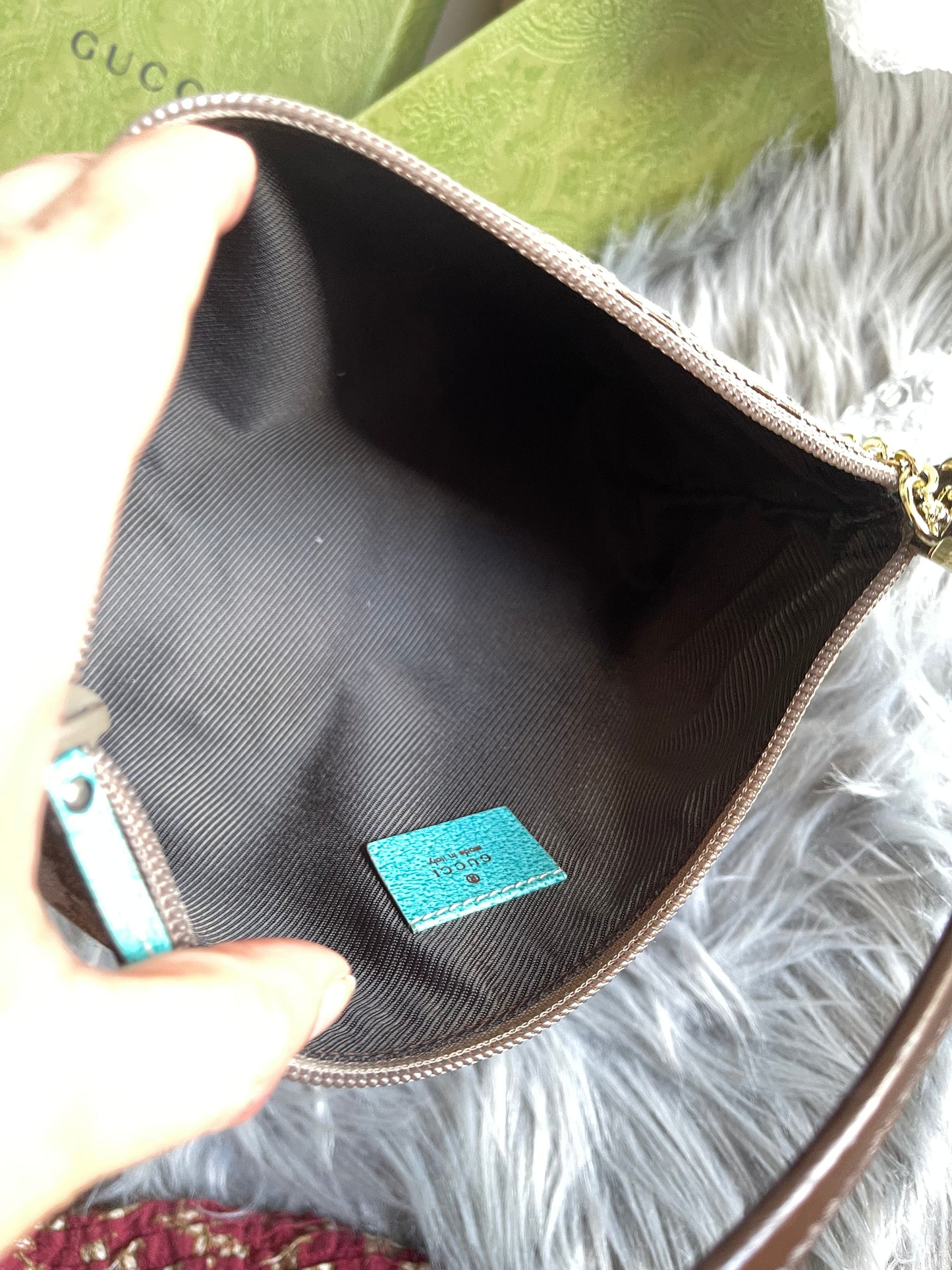 Authentic vintage Gucci shoulder bag